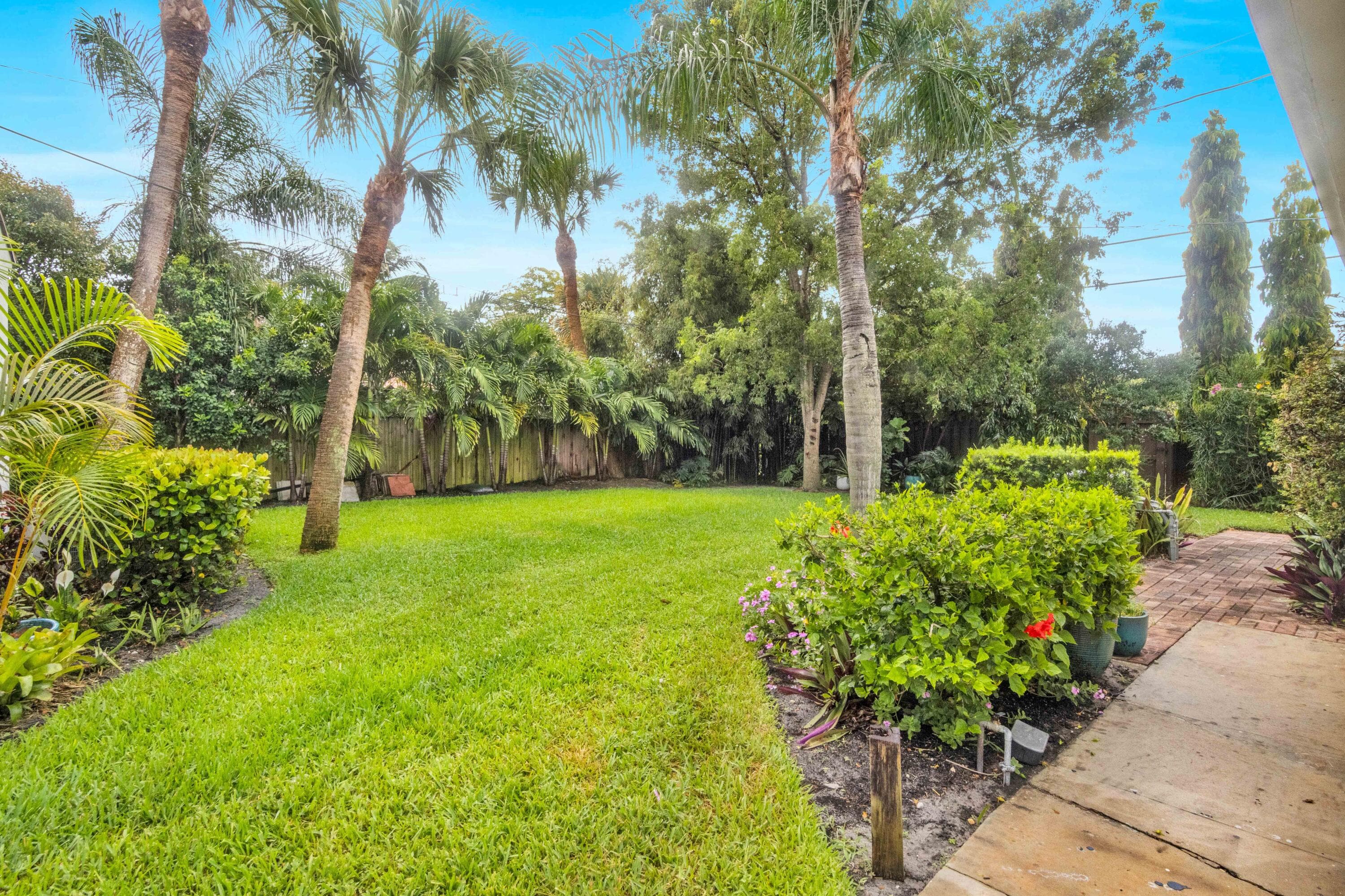 1219 N Lakeside Drive, Lake Worth Beach, FL 33460 — photo 30 of 45