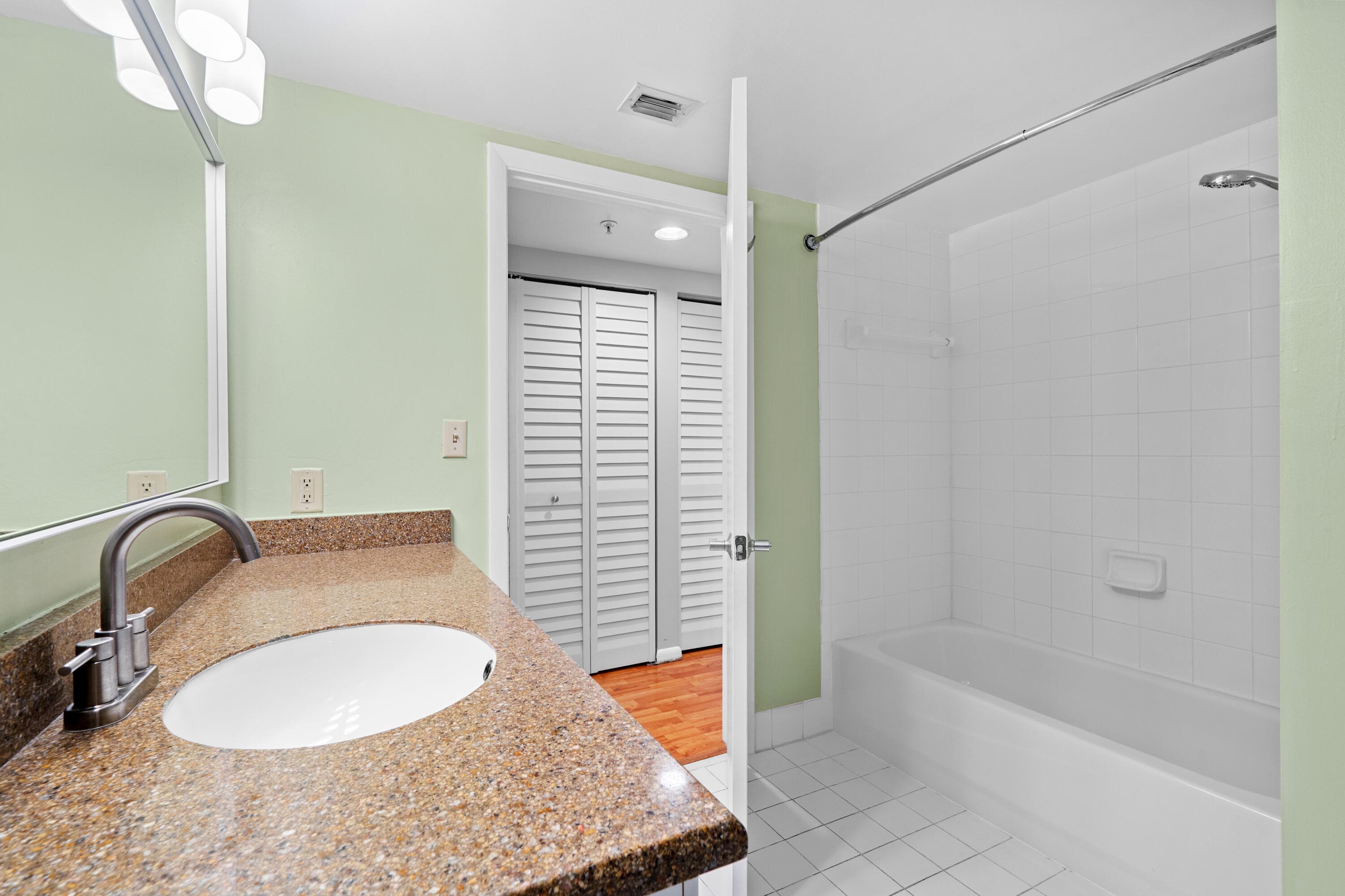 3020 NE 32nd Avenue 710, Fort Lauderdale, FL 33311 — photo 18 of 33