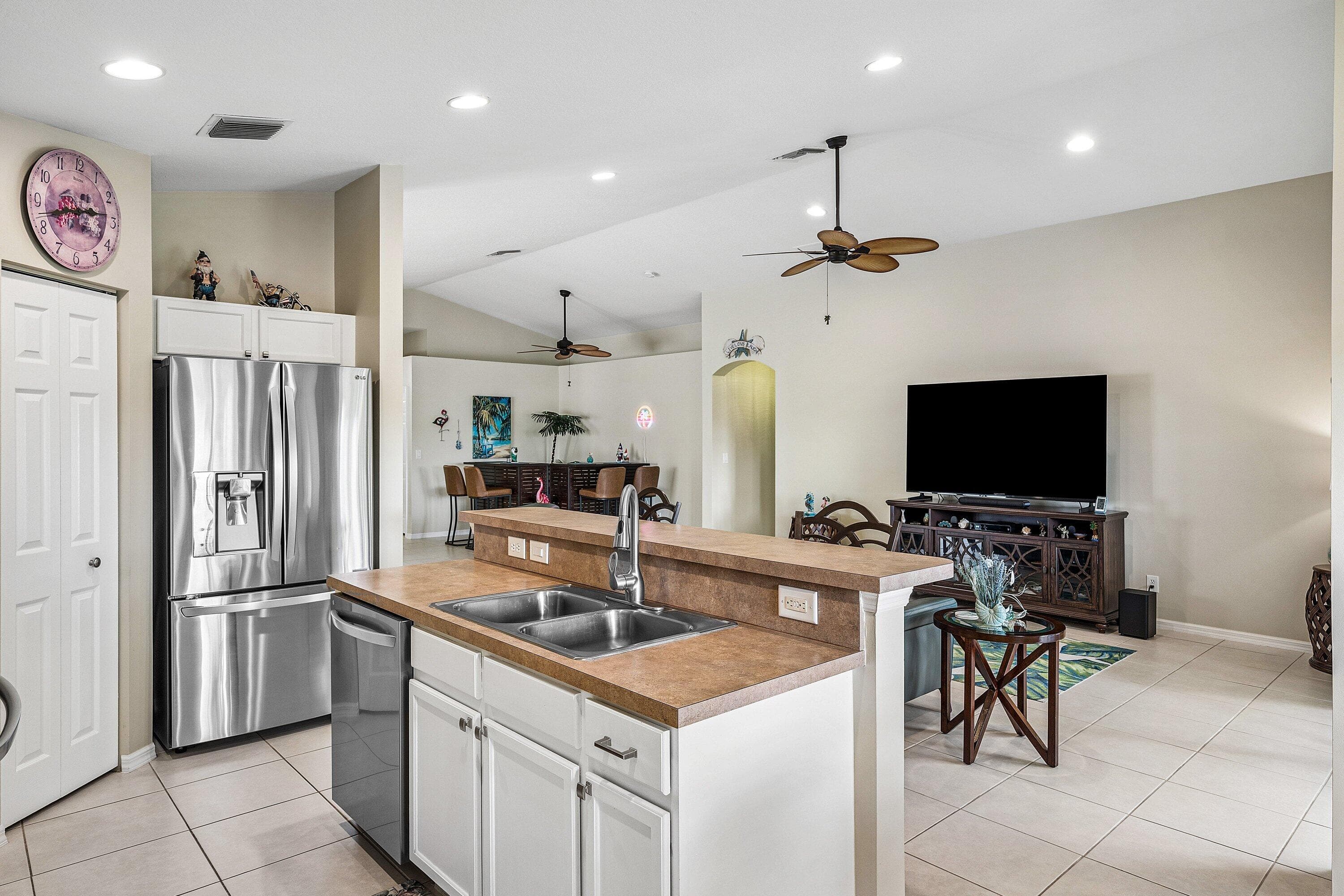 12095 Roma Road, Boynton Beach, FL 33437 — photo 12 of 54