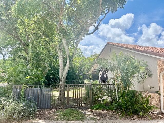 501 NW 107th Terrace, Coral Springs, FL 33071 — photo 4 of 37
