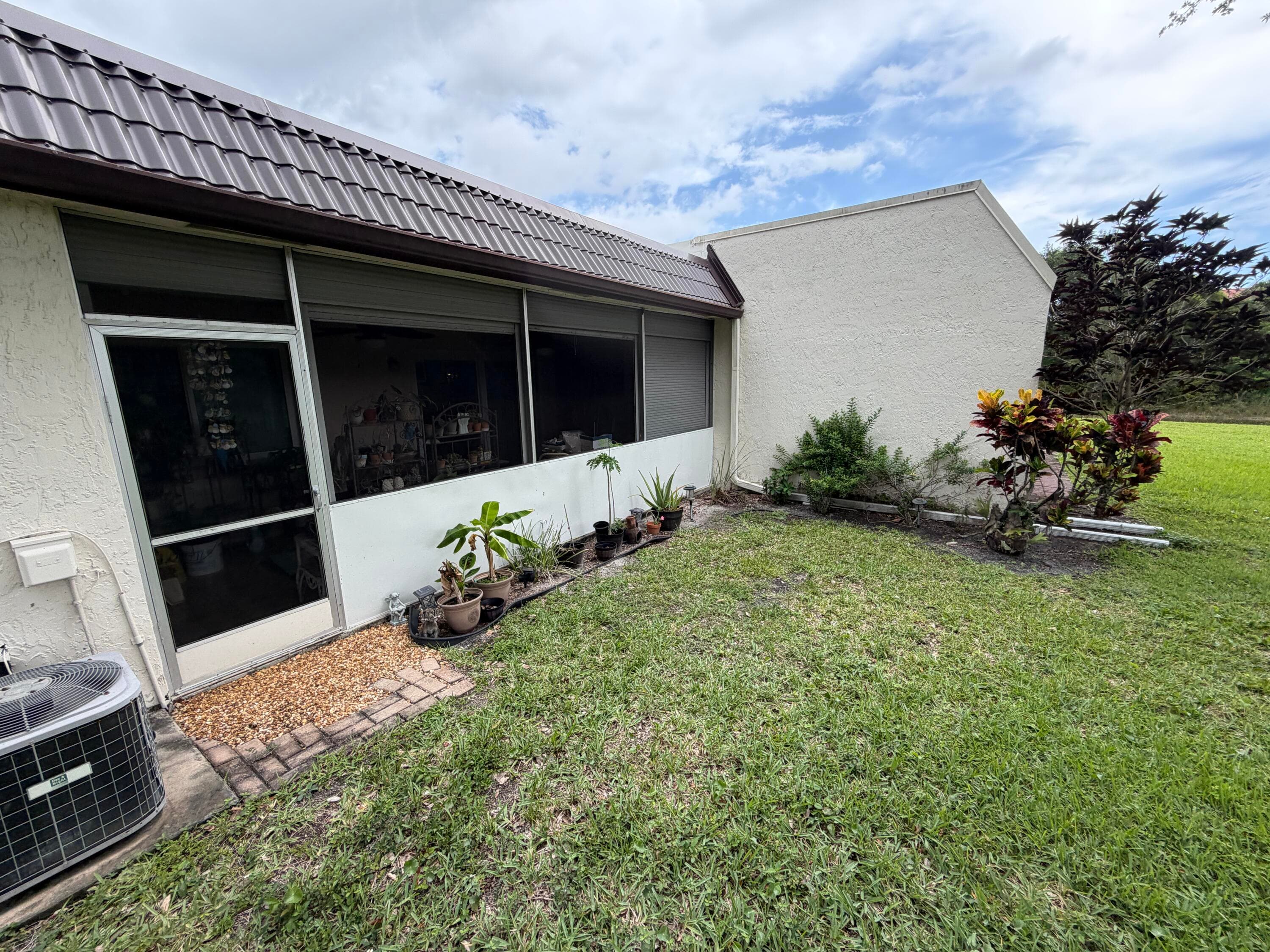 212 Lake Susan Lane, West Palm Beach, FL 33411 — photo 18 of 44