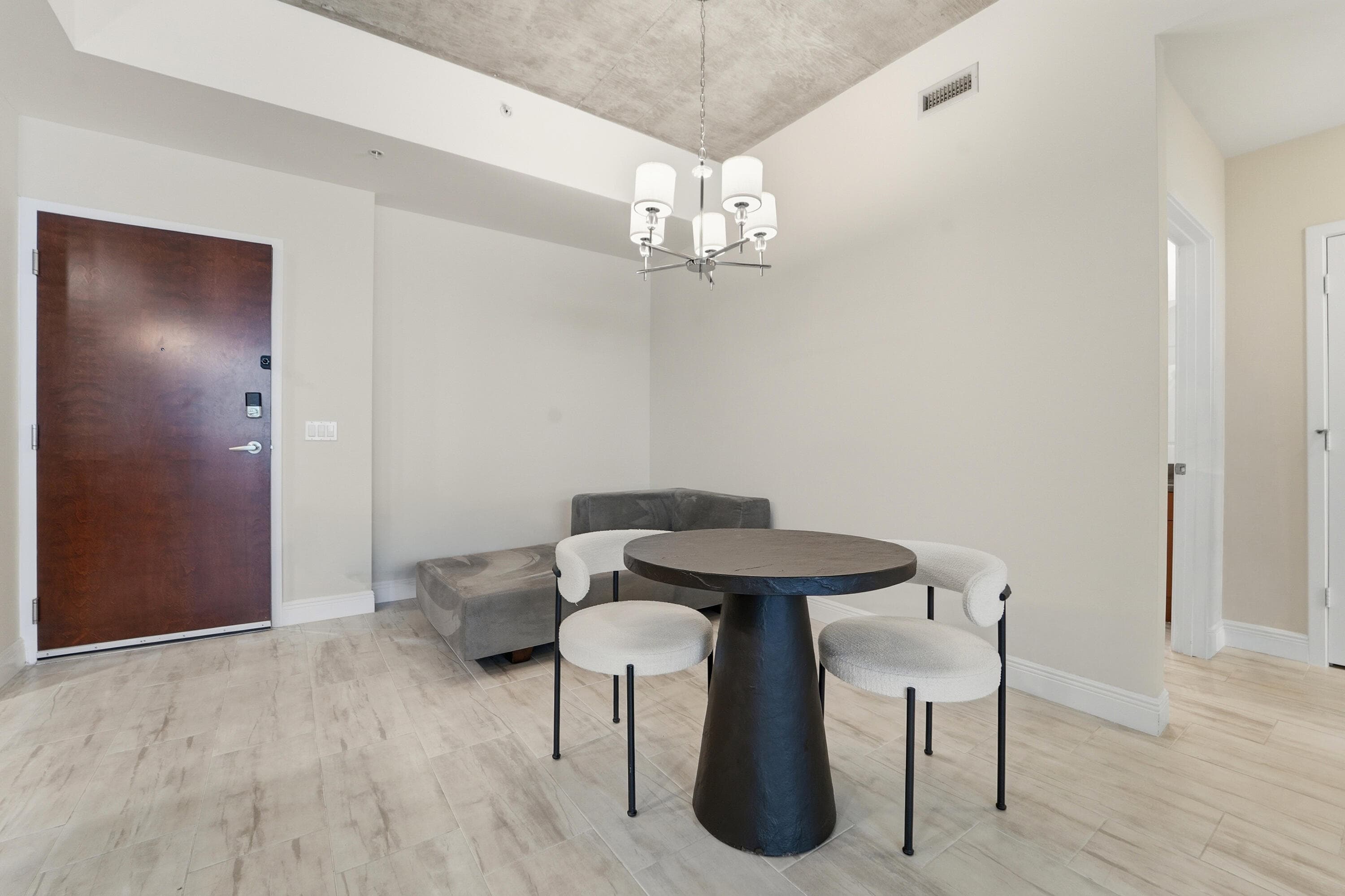 300 S Australian Avenue 919, West Palm Beach, FL 33401 — photo 9 of 76