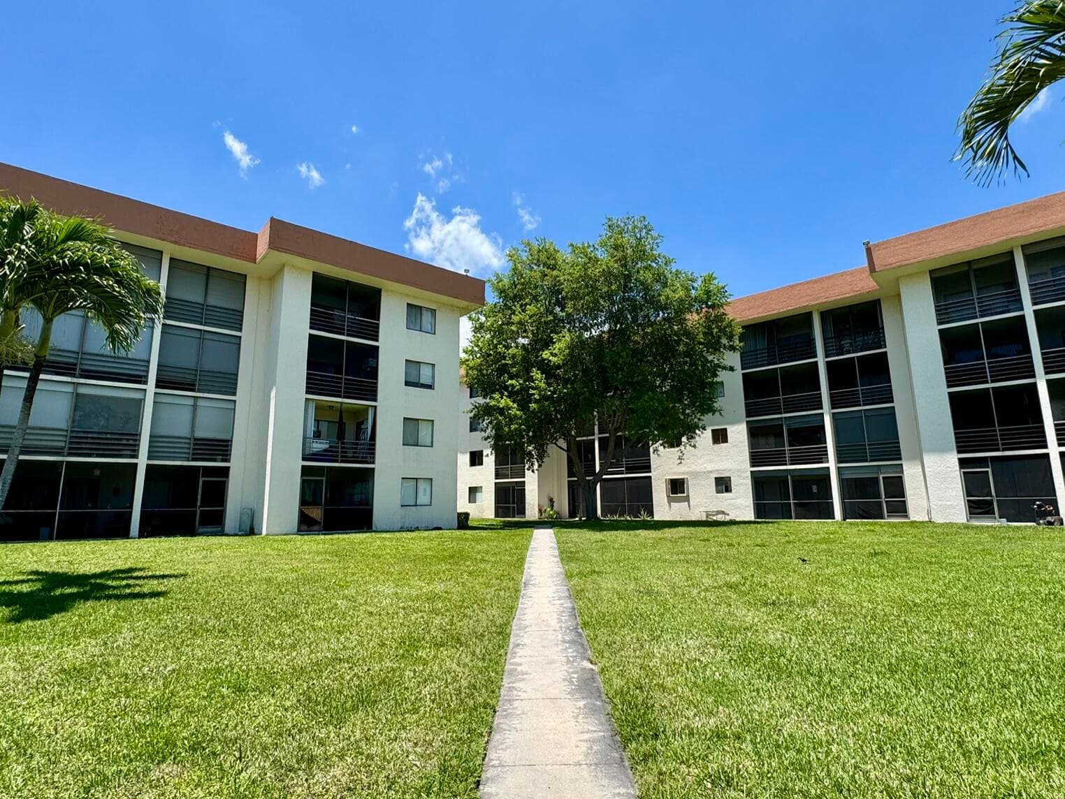 5981 Via Vermilya 208, Lake Worth, FL 33462 — photo 1 of 11