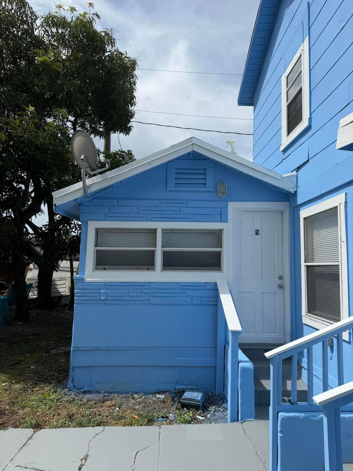 1018 Adams Street E, West Palm Beach, FL 33407 — photo 2 of 8