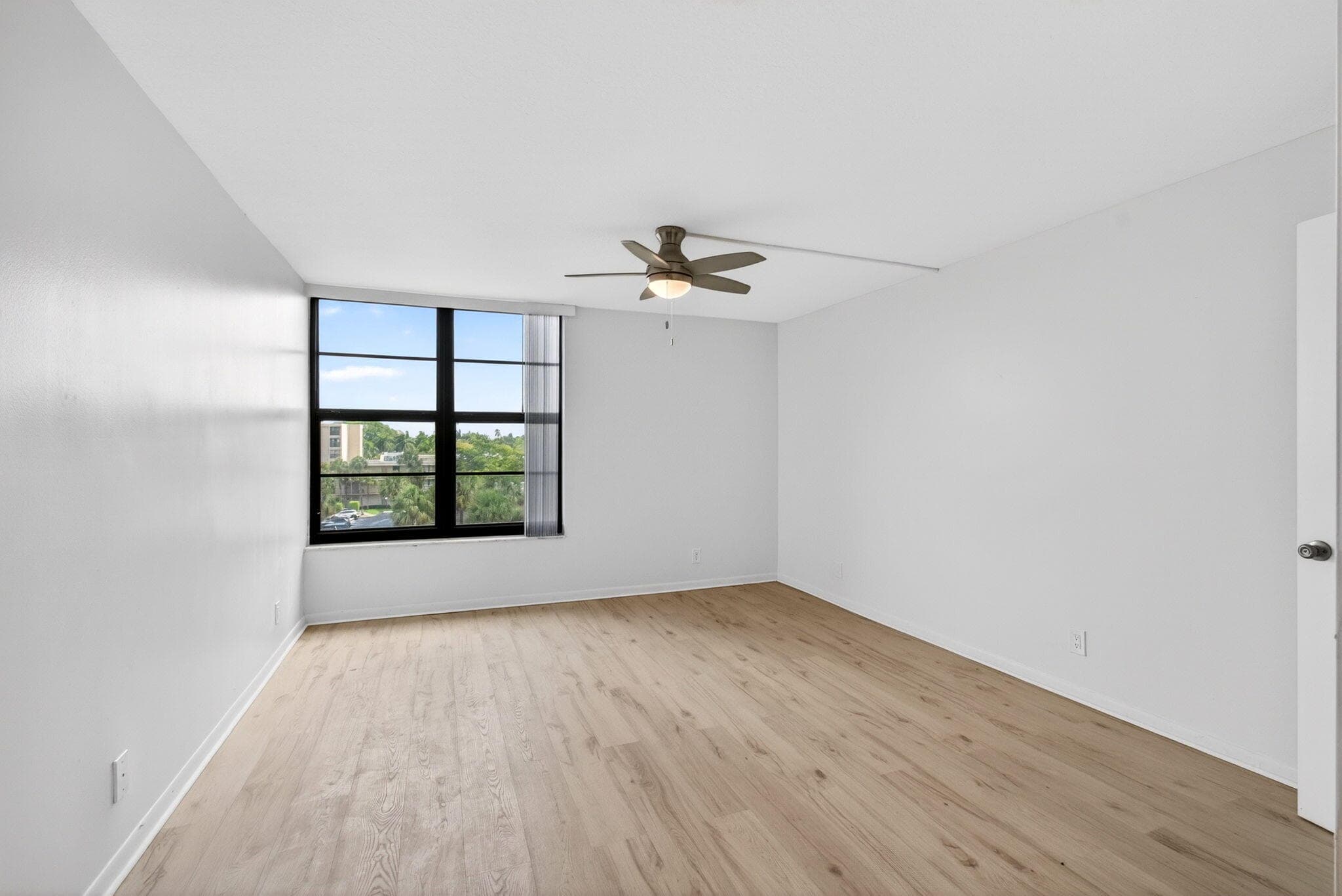12 Royal Palm Way 501, Boca Raton, FL 33432 — photo 28 of 53