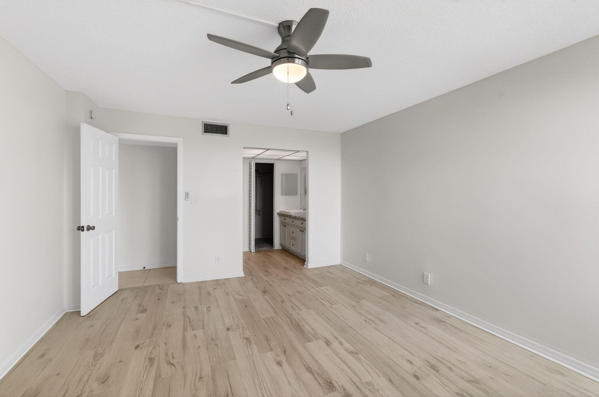 12 Royal Palm Way 501, Boca Raton, FL 33432 — photo 29 of 53