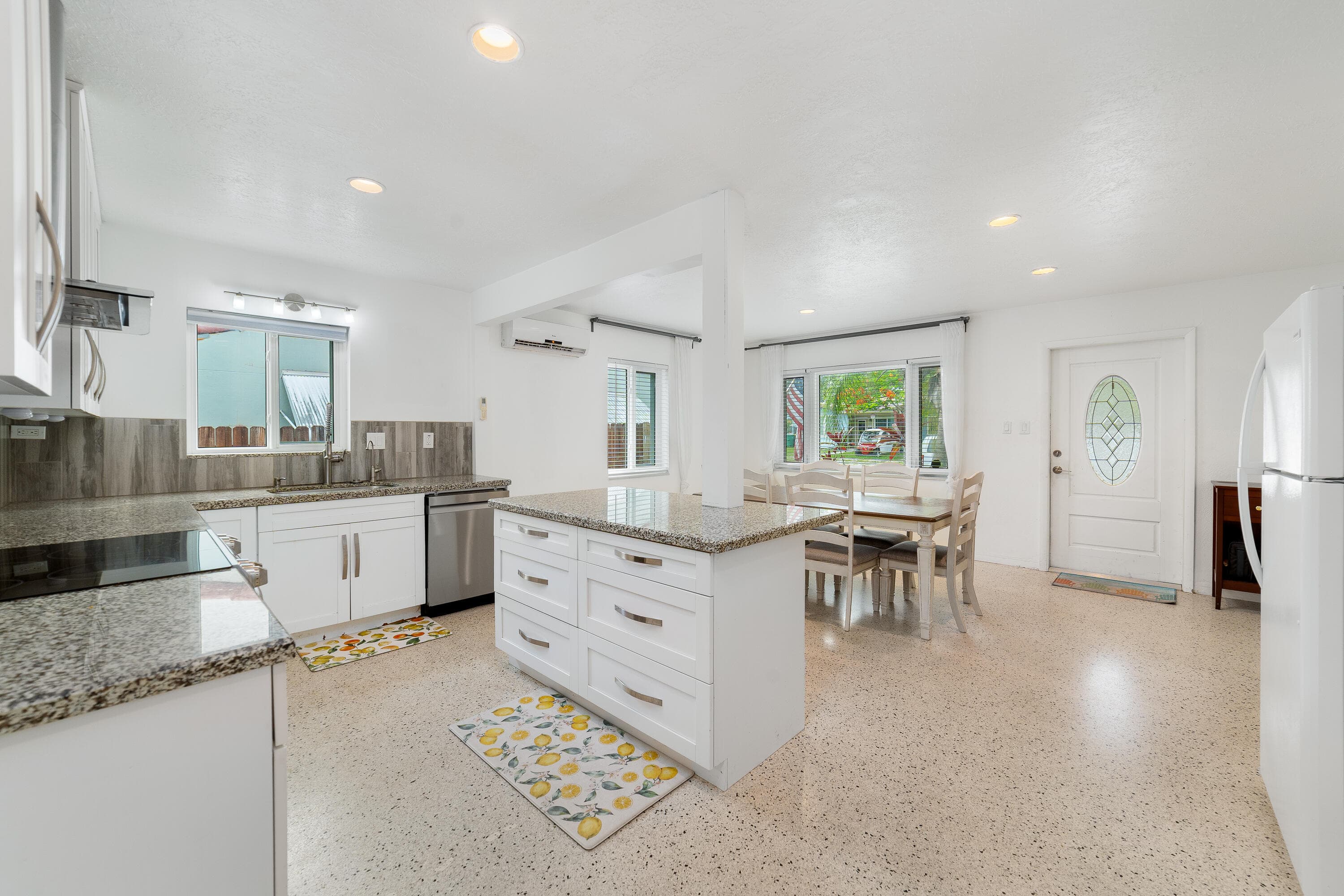 245 SW 5th Street, Dania Beach, FL 33004 — photo 10 of 35