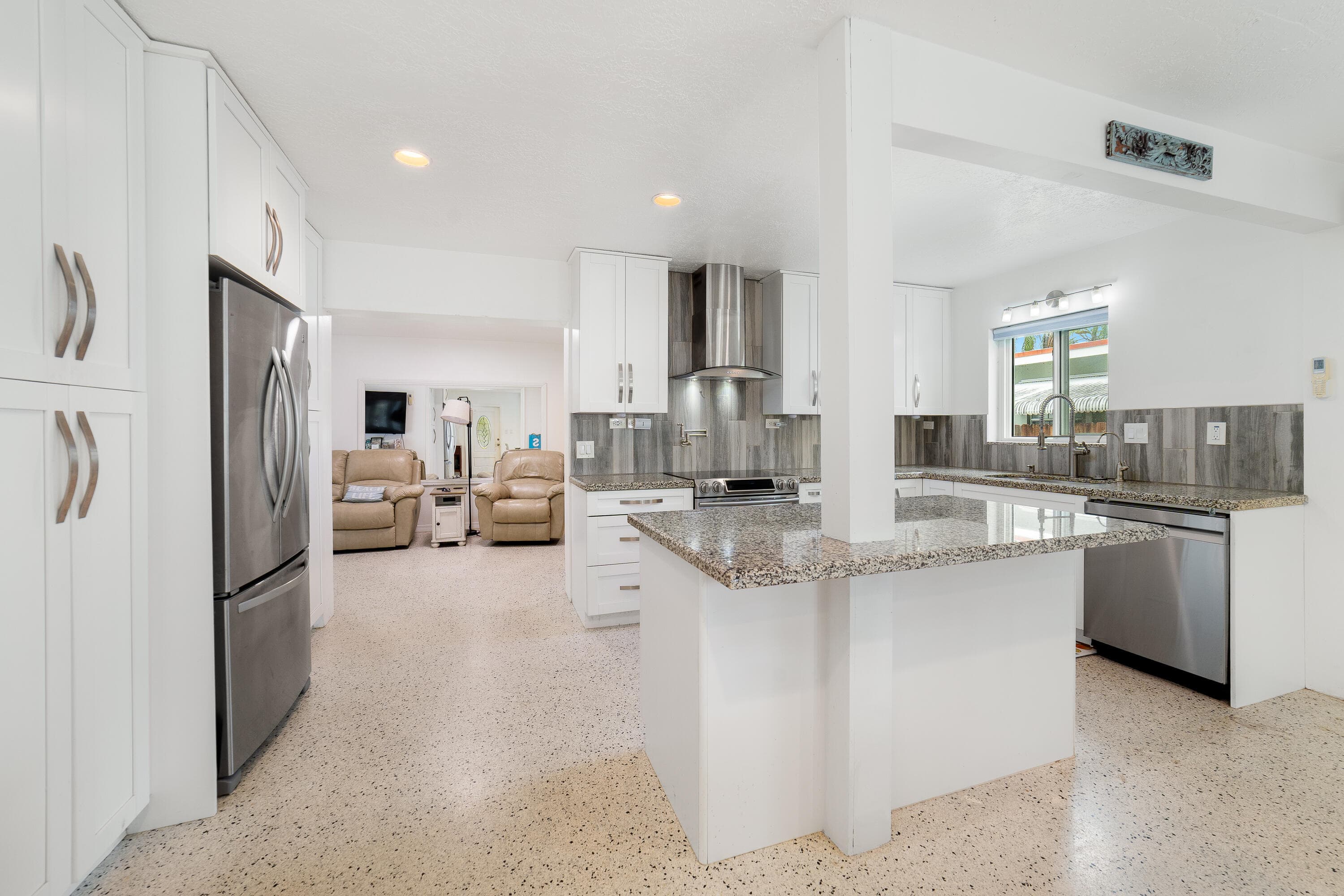 245 SW 5th Street, Dania Beach, FL 33004 — photo 12 of 35