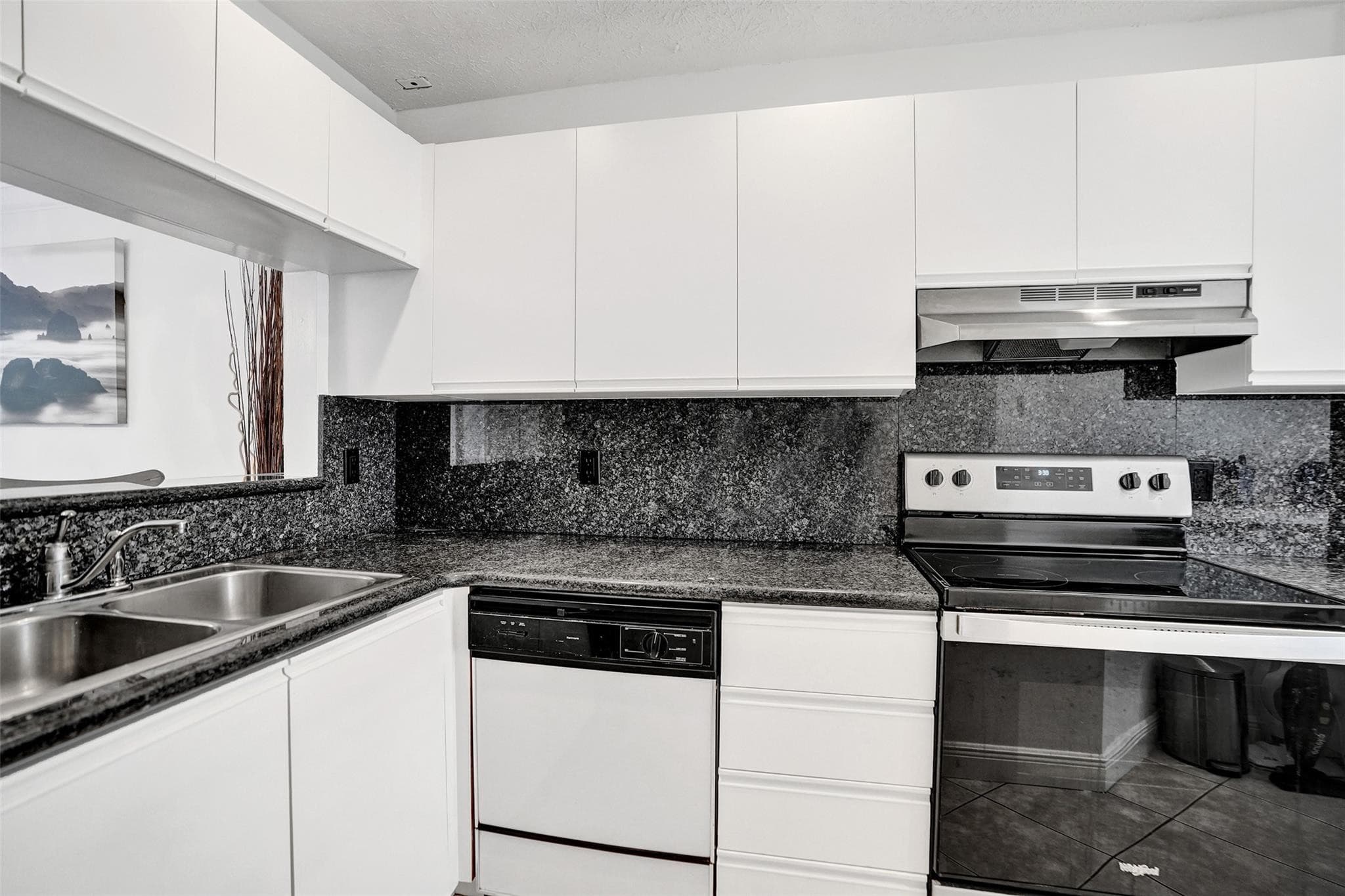 1415 Miami Road B, Fort Lauderdale, FL 33316 — photo 6 of 59