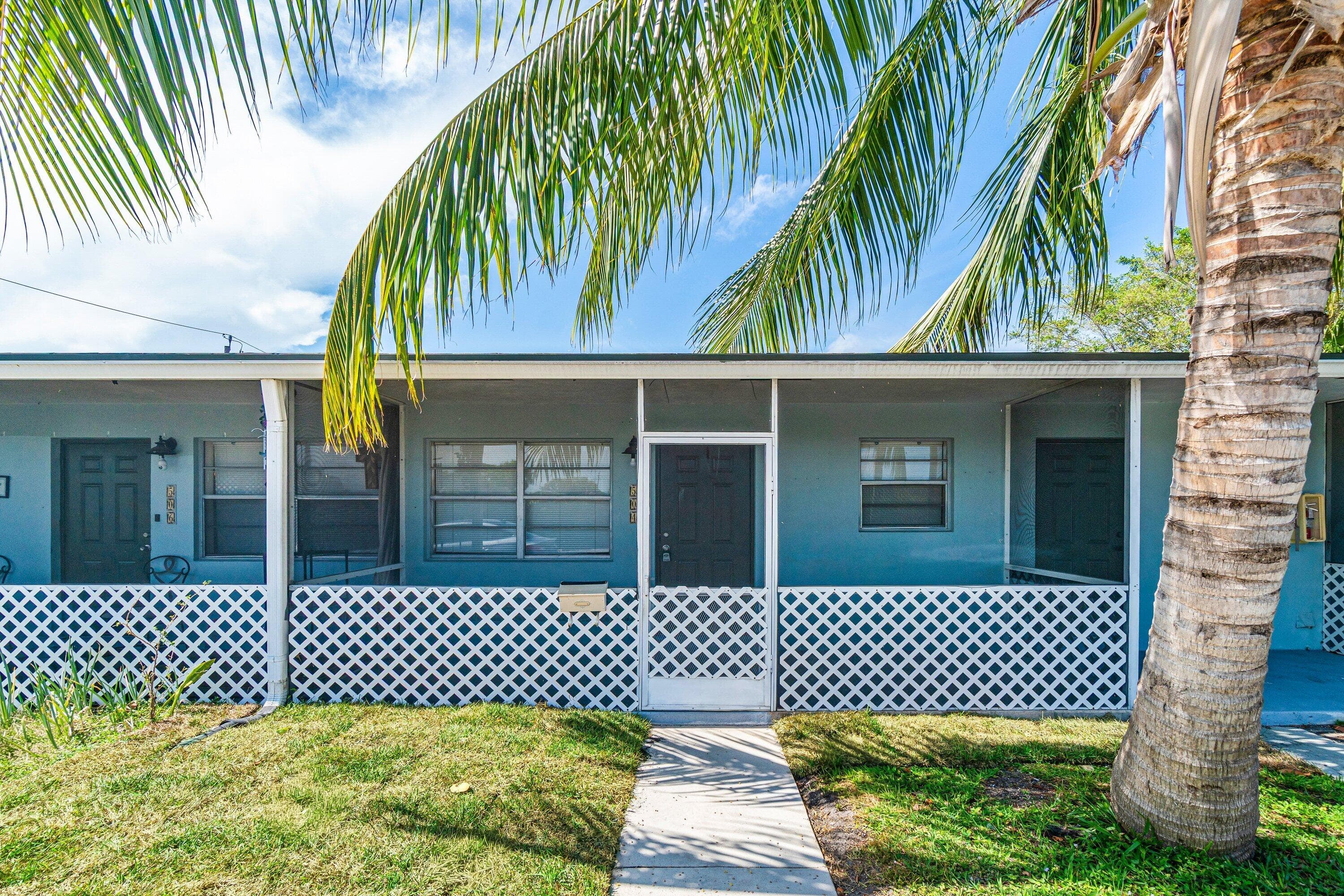 504 9th Avenue N 508, Lake Worth Beach, FL 33460 — photo 1 of 22