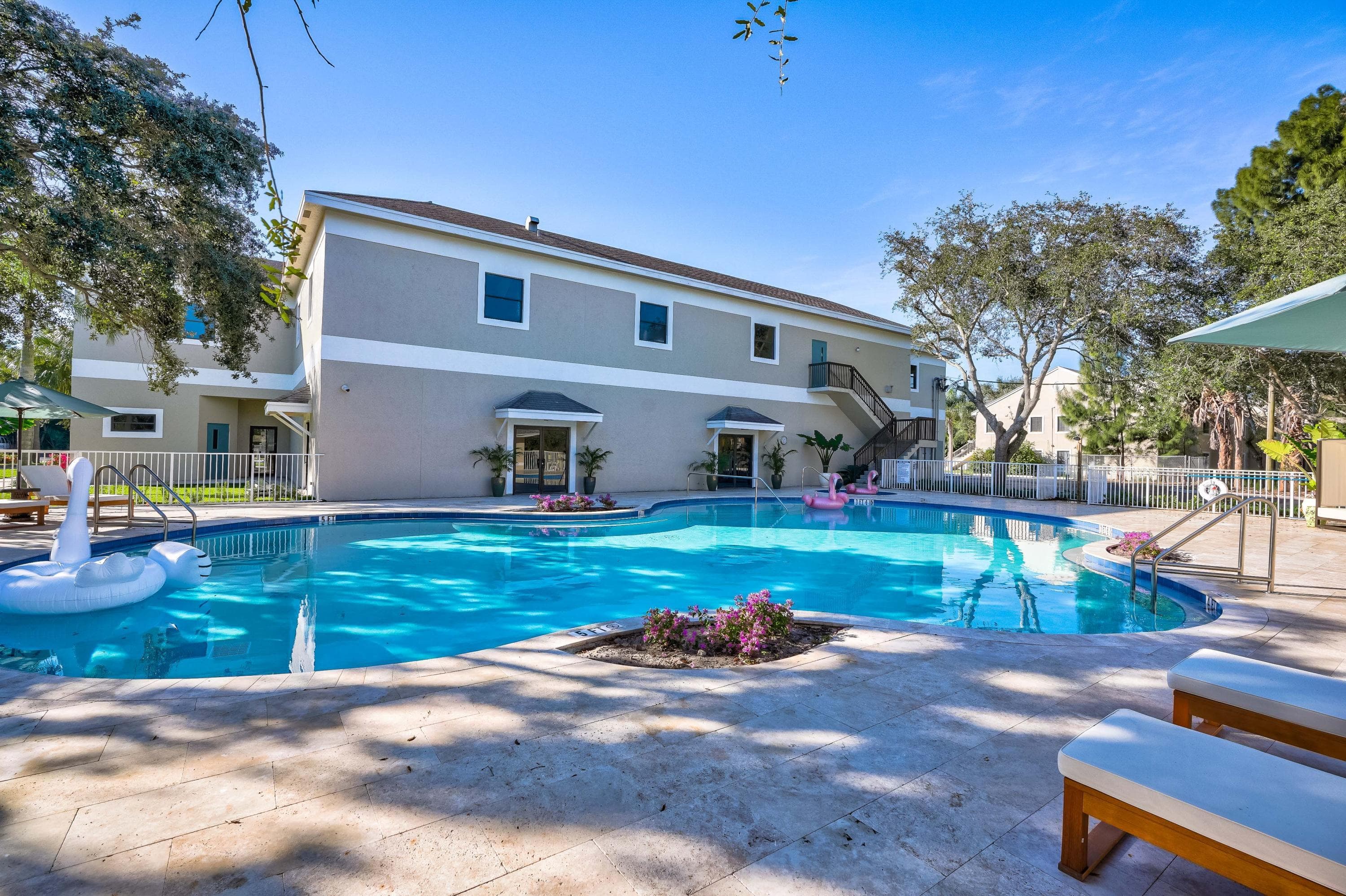 4685 N Haverhill Road B24, West Palm Beach, FL 33417 — photo 5 of 37
