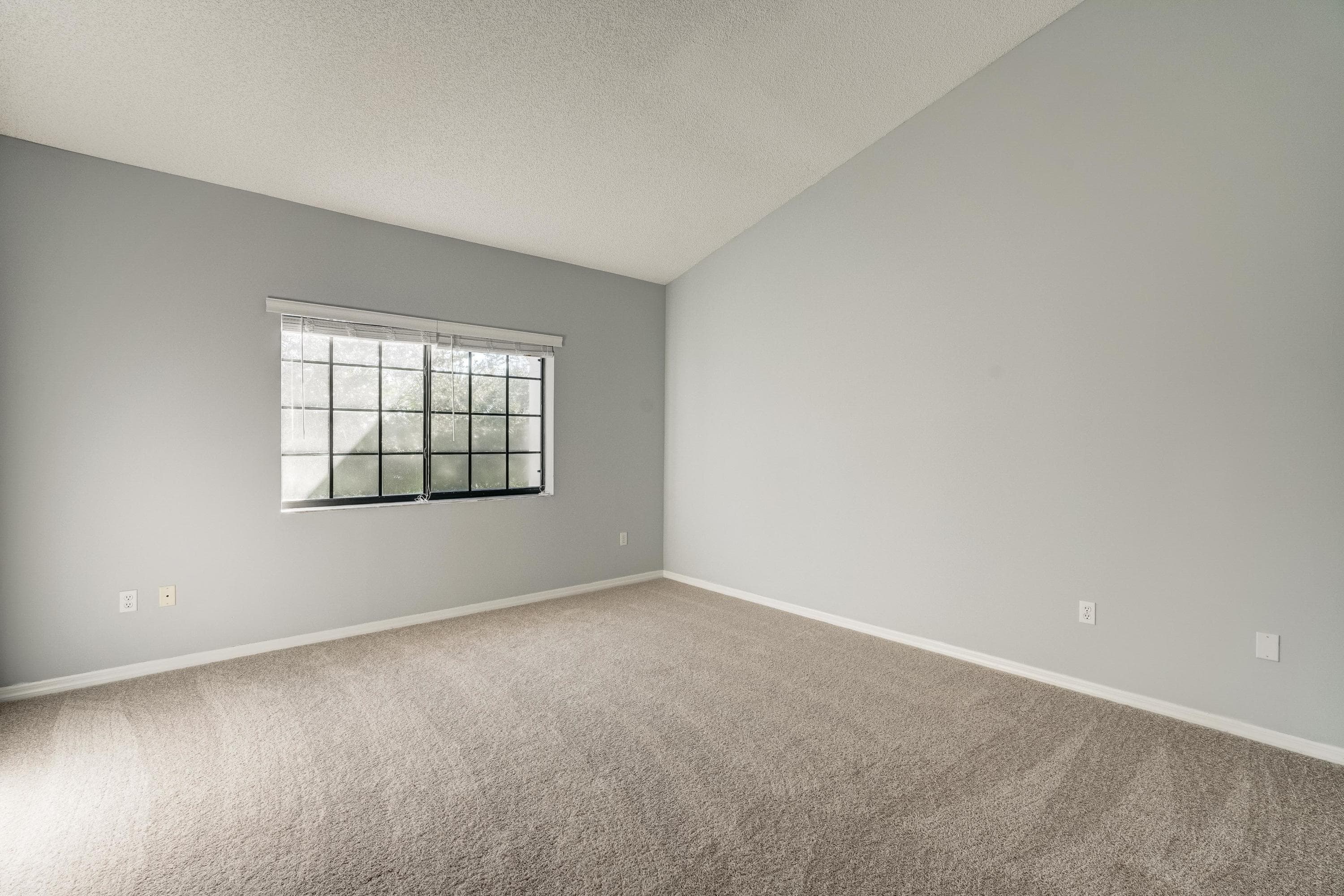 4685 N Haverhill Road B24, West Palm Beach, FL 33417 — photo 17 of 37