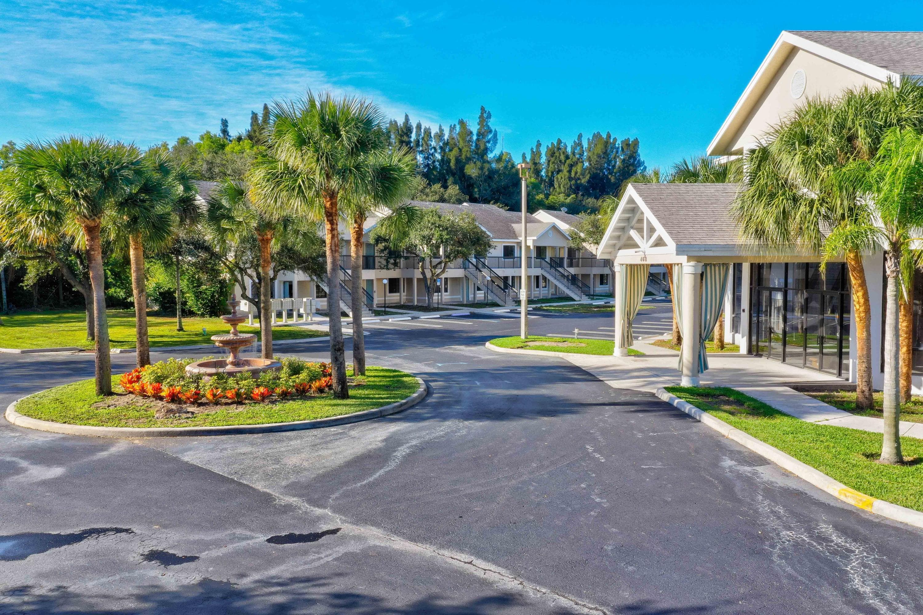4685 N Haverhill Road B24, West Palm Beach, FL 33417 — photo 35 of 37