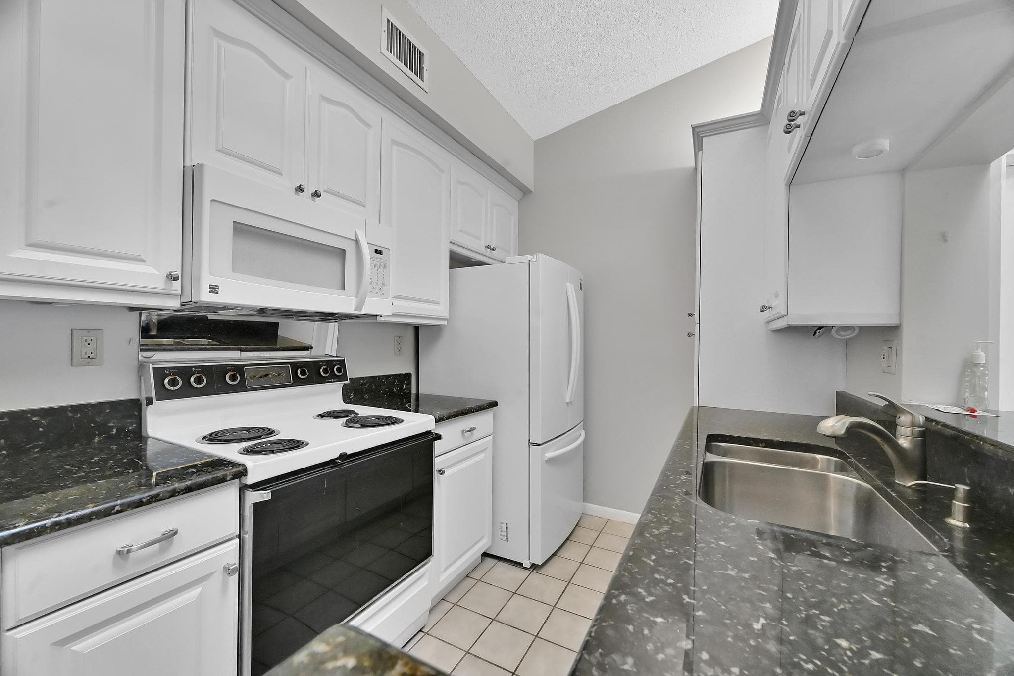 2516 SE Anchorage Cove H-3, Port St. Lucie, FL 34952 — photo 8 of 26