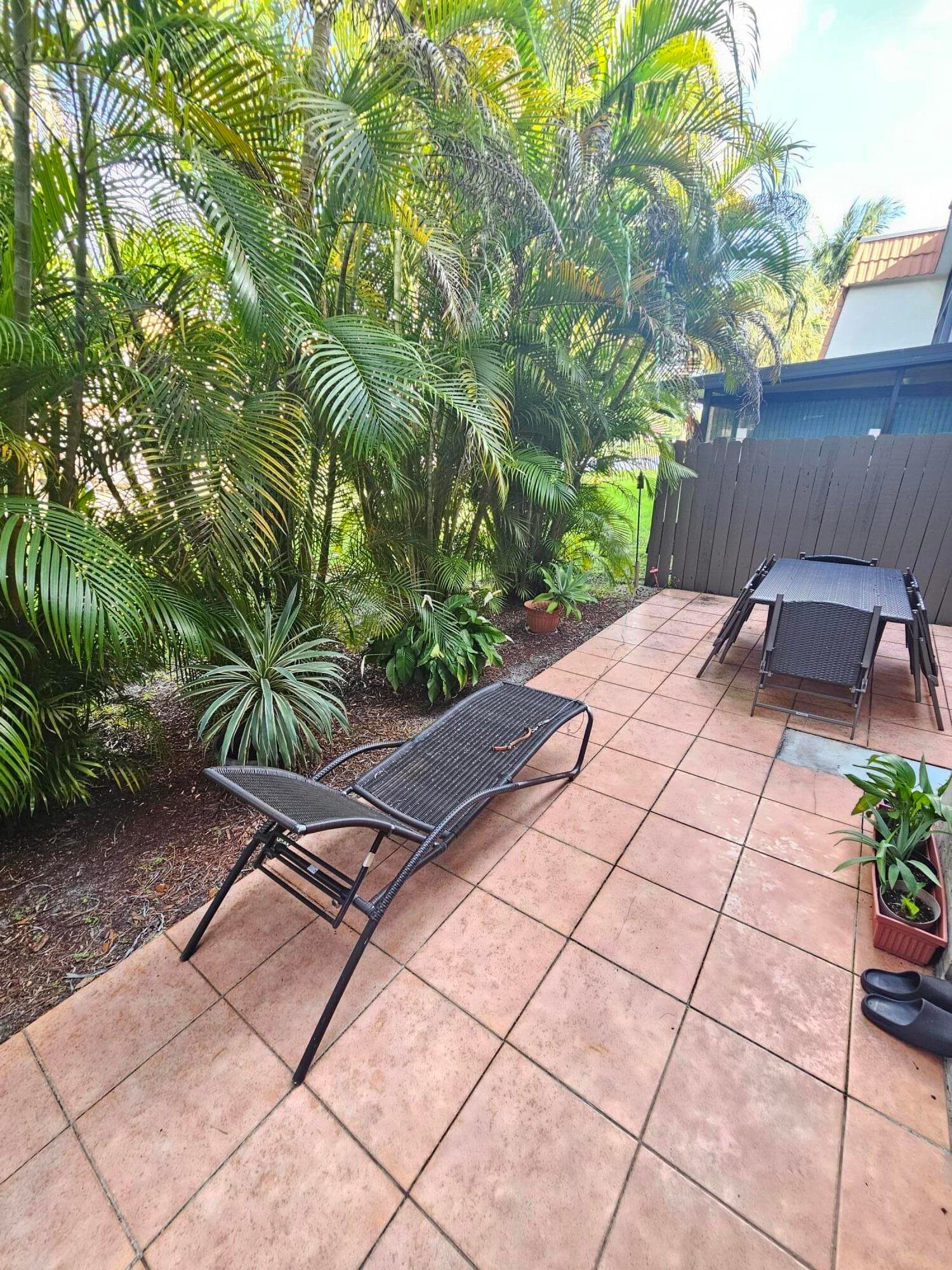 1412 SW 110th Way, Davie, FL 33324 — photo 8 of 29