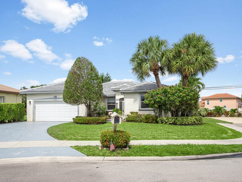 8540 Cypress Glen Court, Lake Worth, FL 33467 — photo 1 of 33