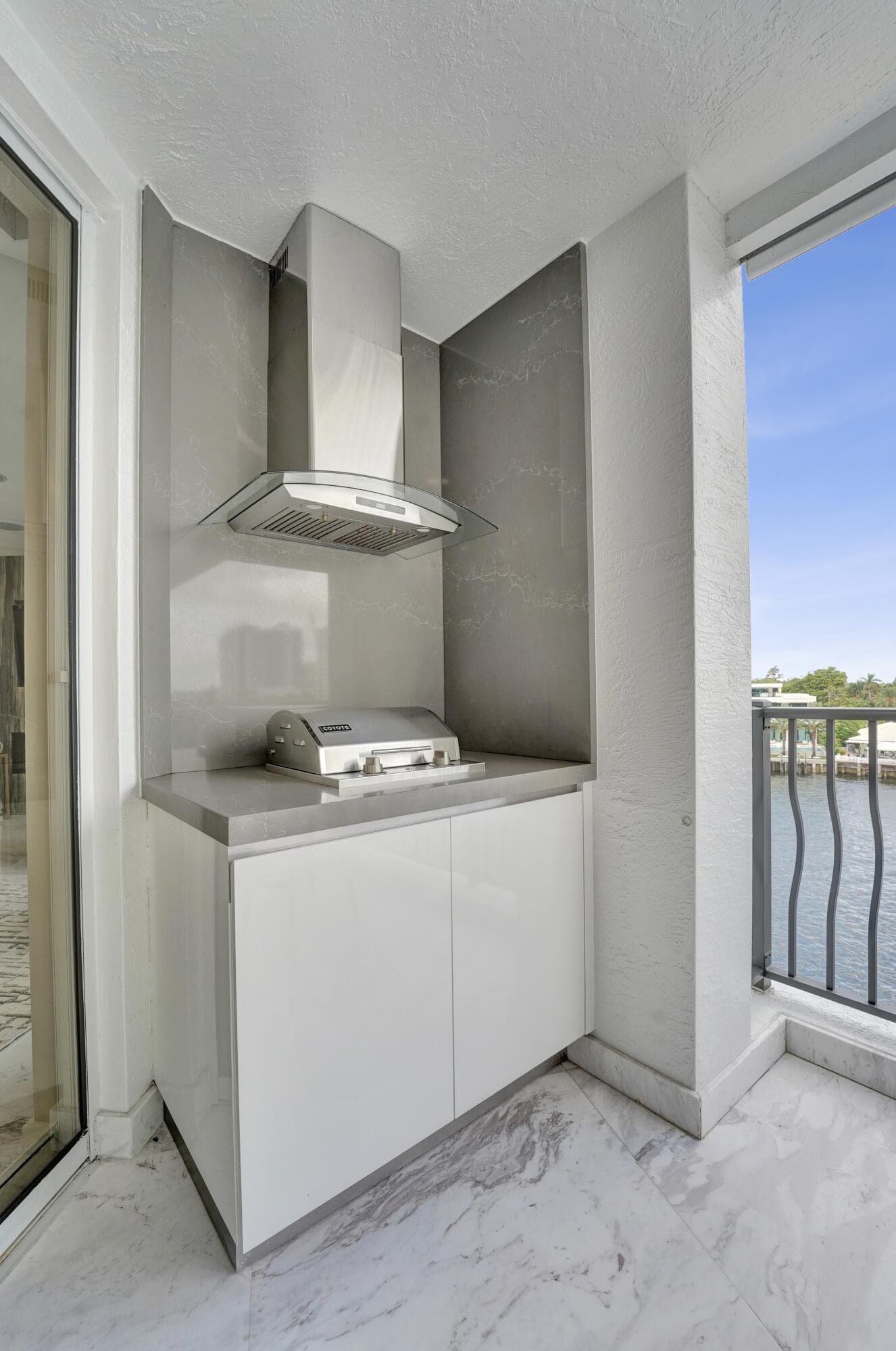 615 Bayshore Drive 402, Fort Lauderdale, FL 33304 — photo 14 of 108
