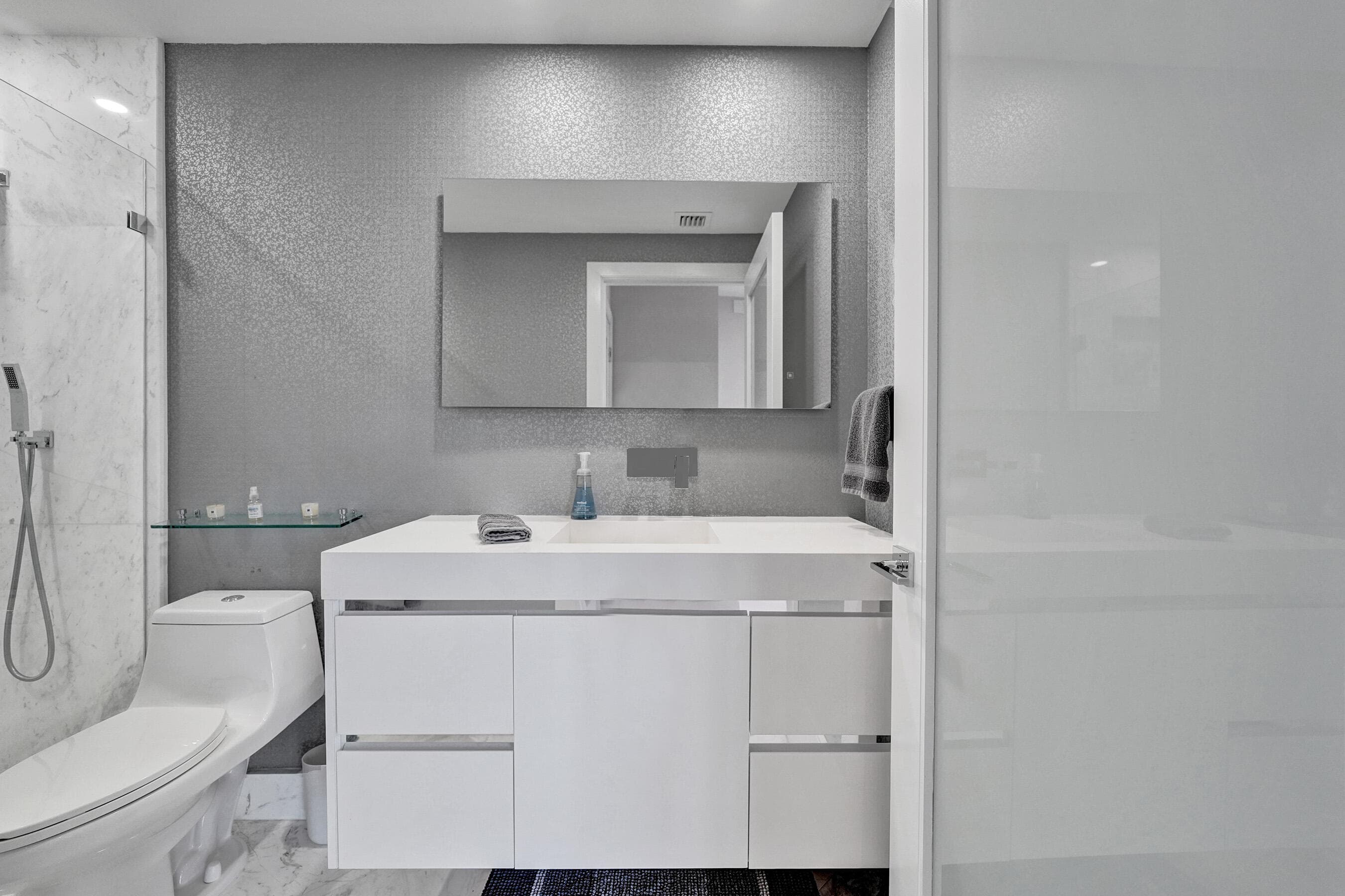 615 Bayshore Drive 402, Fort Lauderdale, FL 33304 — photo 97 of 108