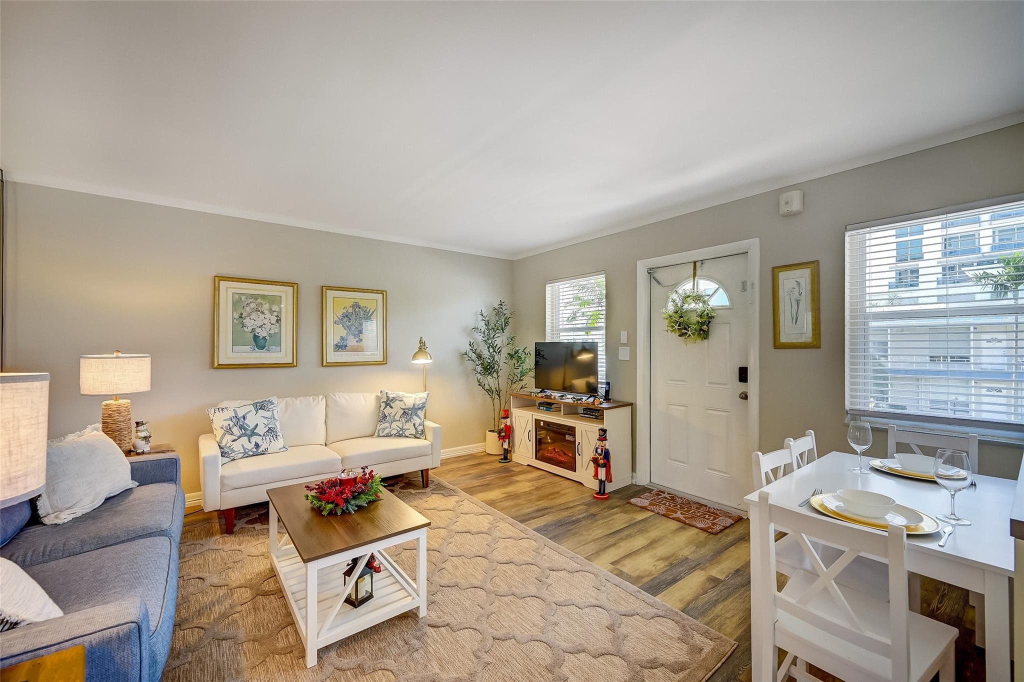 741 Bayshore Drive 32n, Fort Lauderdale, FL 33304 — photo 4 of 16