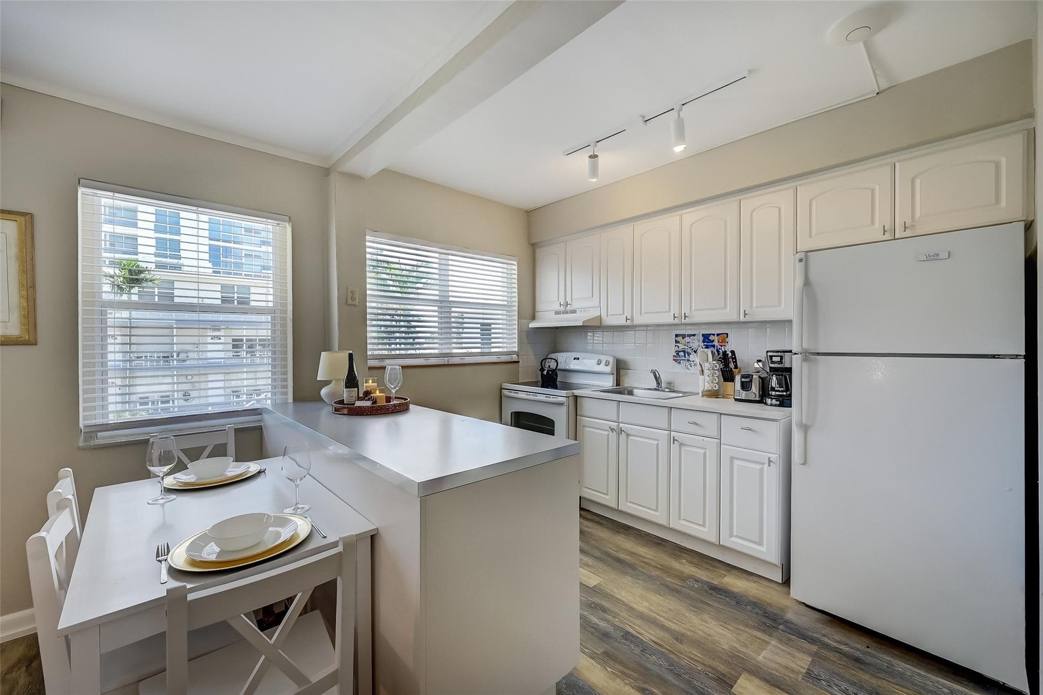 741 Bayshore Drive 32n, Fort Lauderdale, FL 33304 — photo 6 of 16