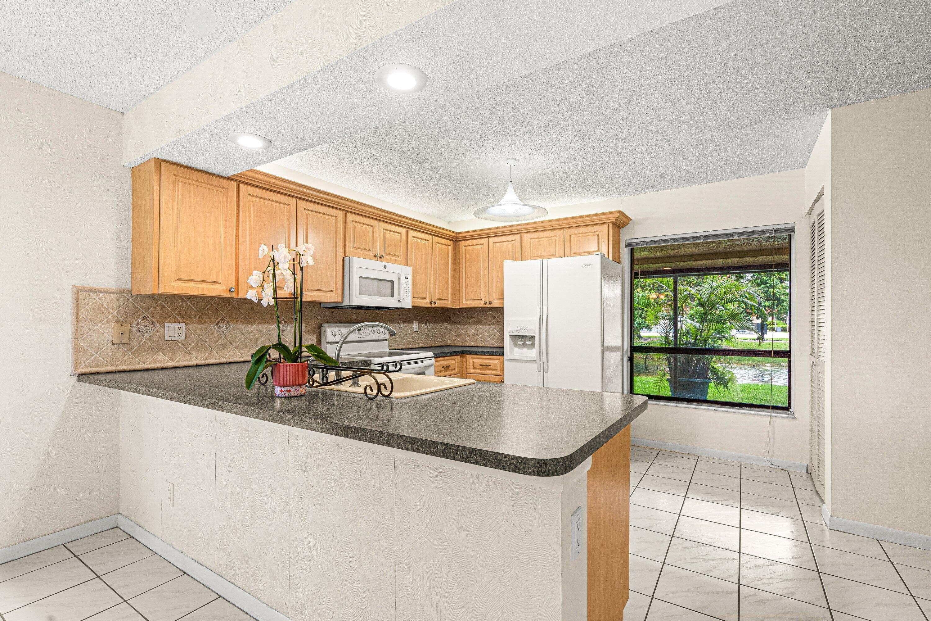 8321 S Coral Circle, North Lauderdale, FL 33068 — photo 12 of 49