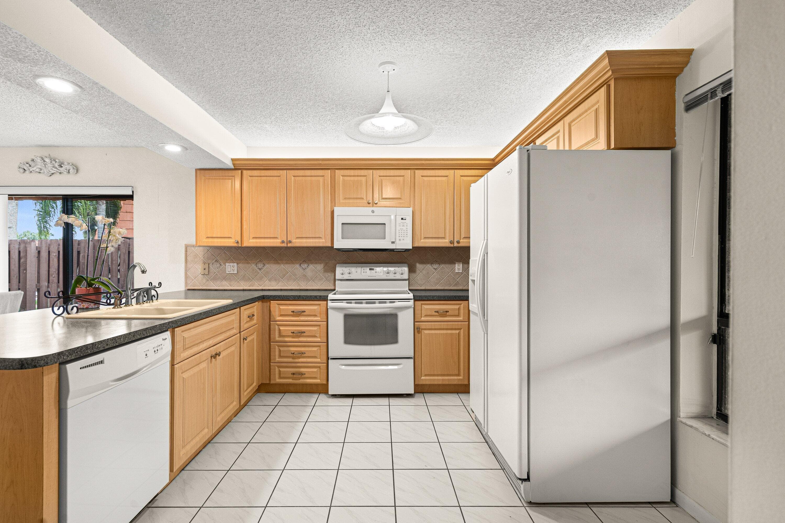 8321 S Coral Circle, North Lauderdale, FL 33068 — photo 13 of 49
