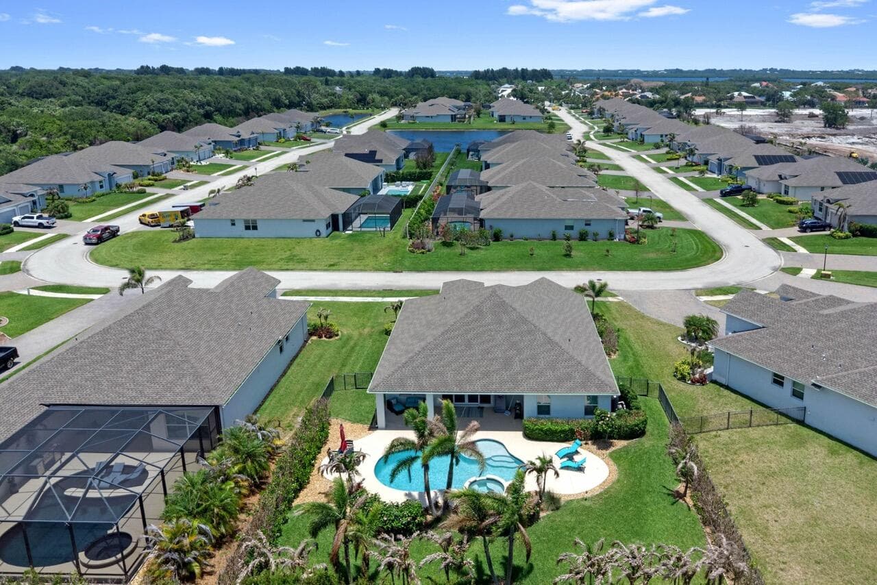 7203 33rd Square, Vero Beach, FL 32967 — photo 33 of 38