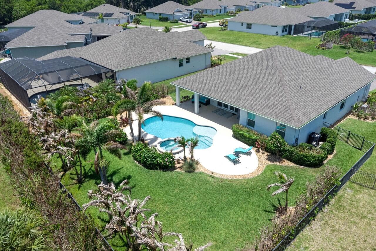 7203 33rd Square, Vero Beach, FL 32967 — photo 32 of 38