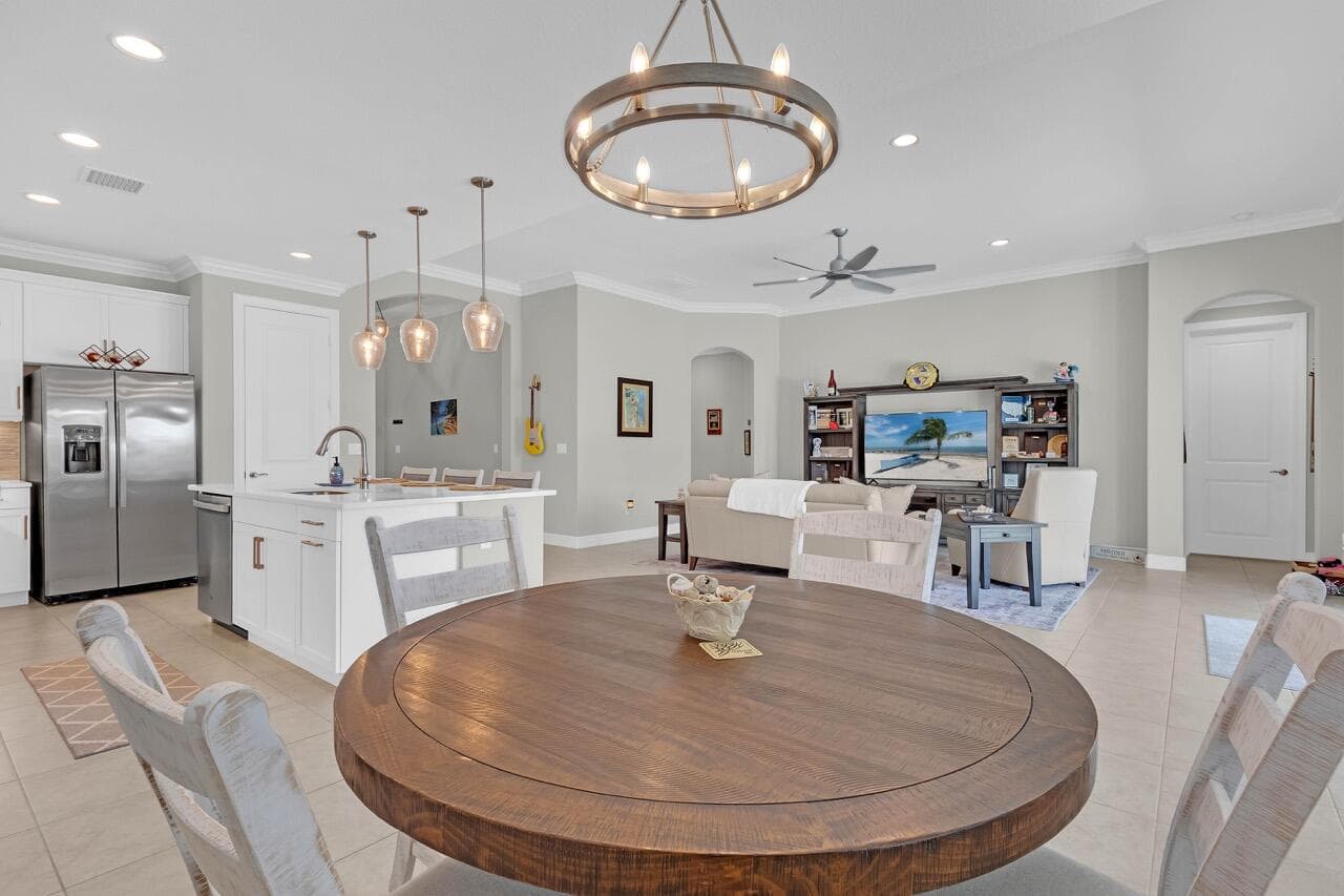 7203 33rd Square, Vero Beach, FL 32967 — photo 11 of 38