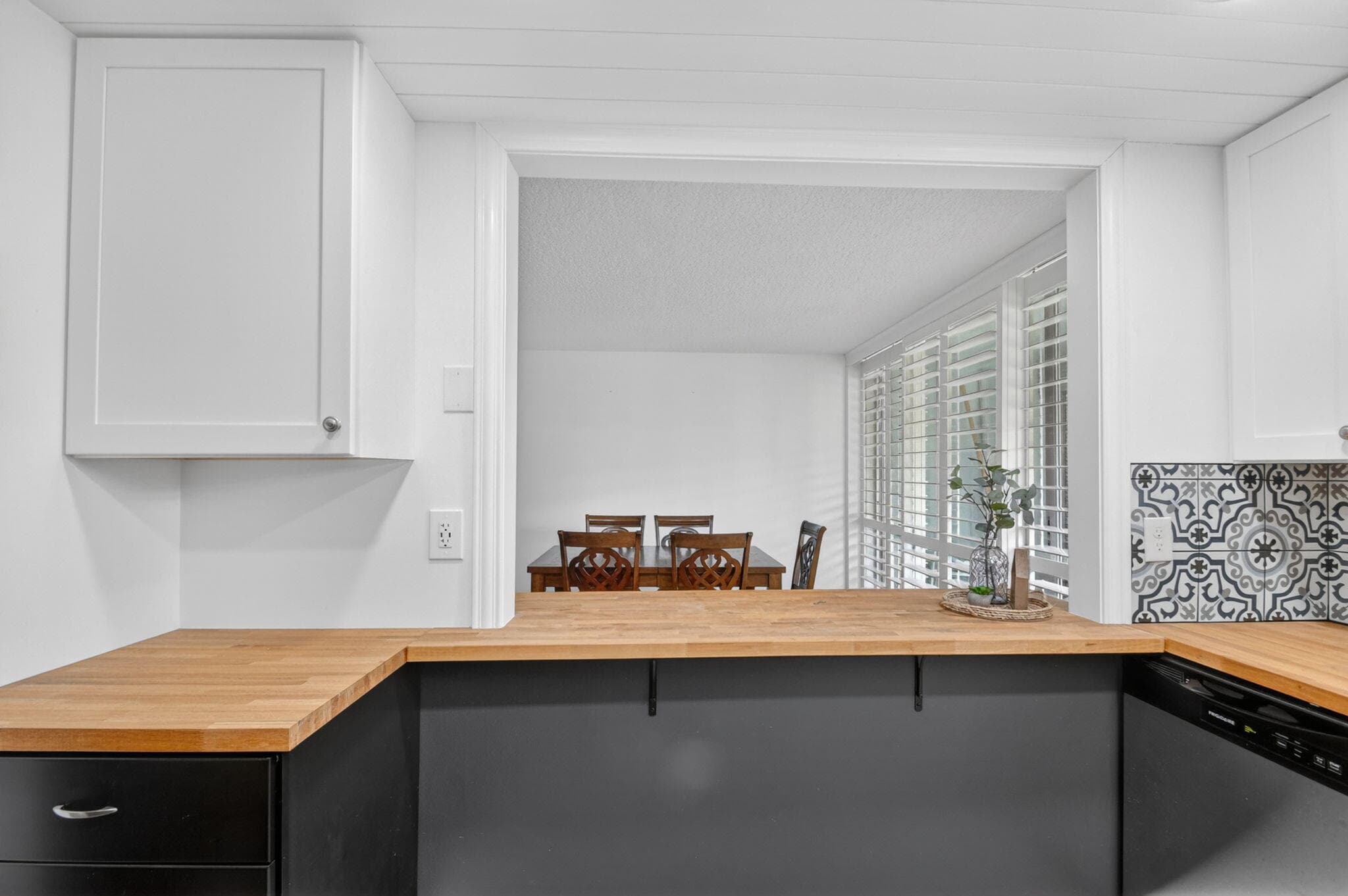 500 Davis Road 37, Palm Springs, FL 33461 — photo 13 of 46