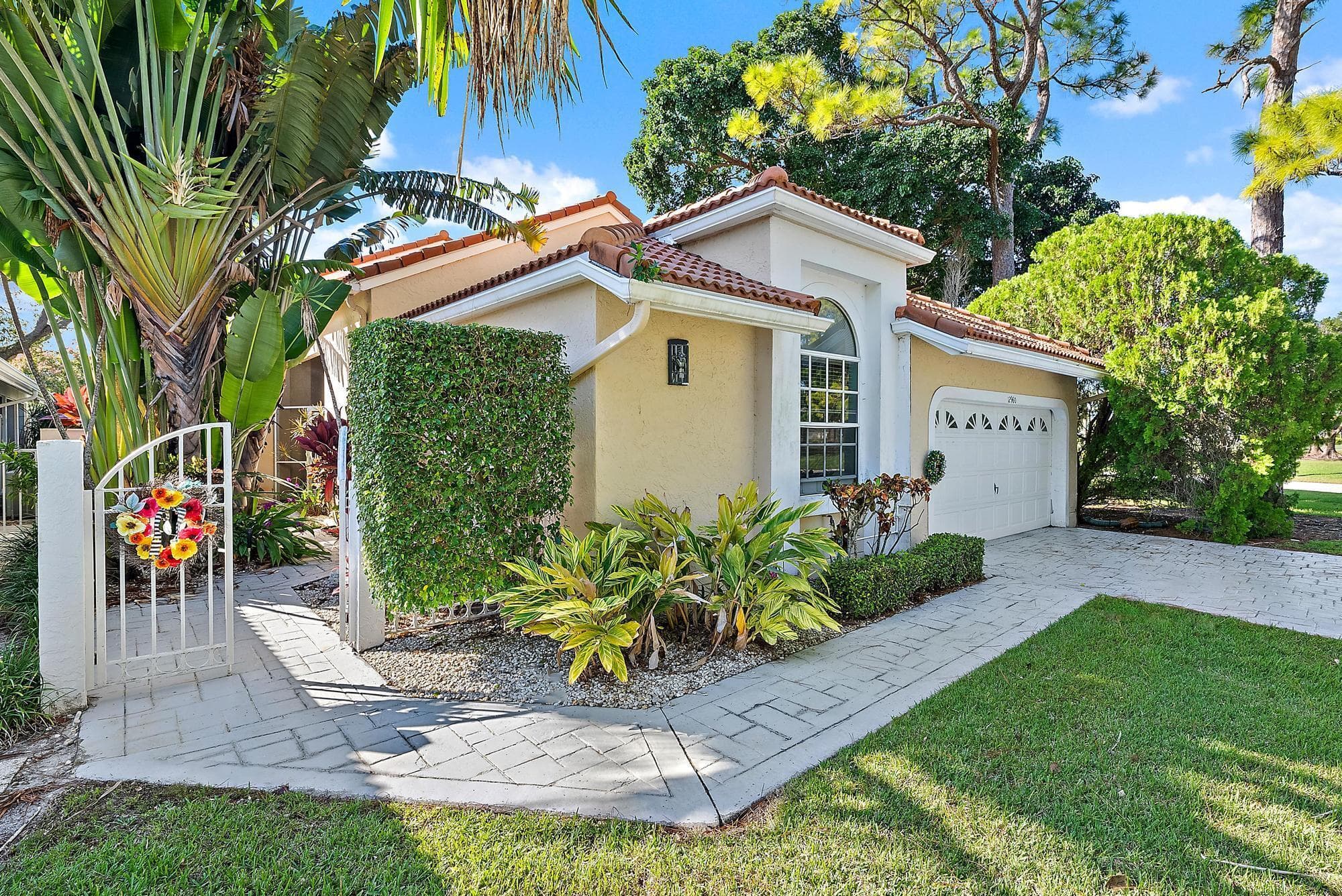 12960 Oak Knoll Drive, West Palm Beach, FL 33418 — photo 2 of 26
