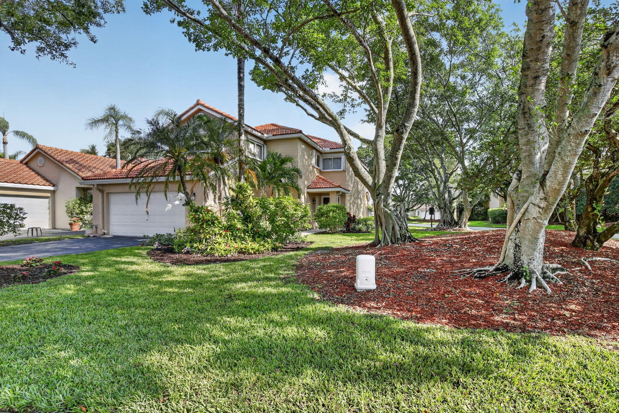10111 NW 4th Street, Plantation, FL 33324 — photo 6 of 65