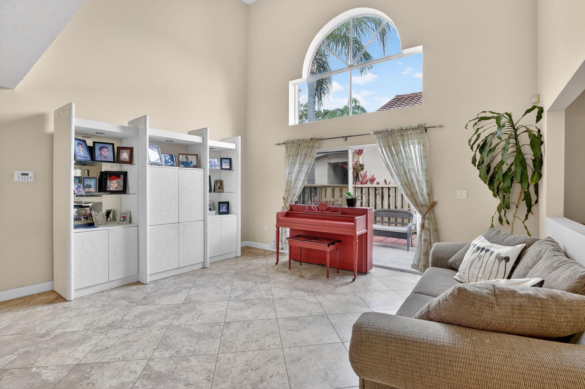 10111 NW 4th Street, Plantation, FL 33324 — photo 16 of 65