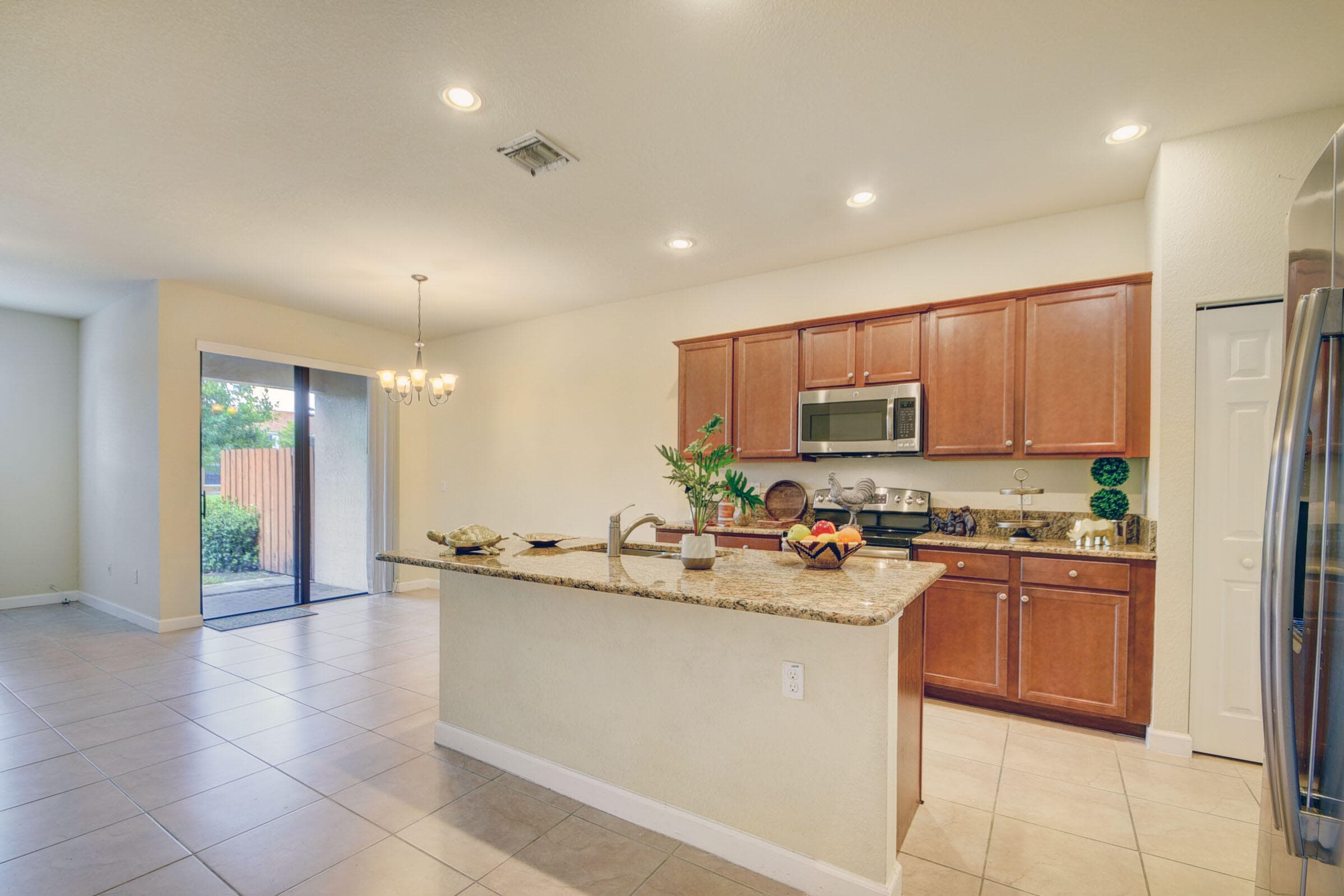 10385 Wellington Parc Drive, Wellington, FL 33449 — photo 2 of 53