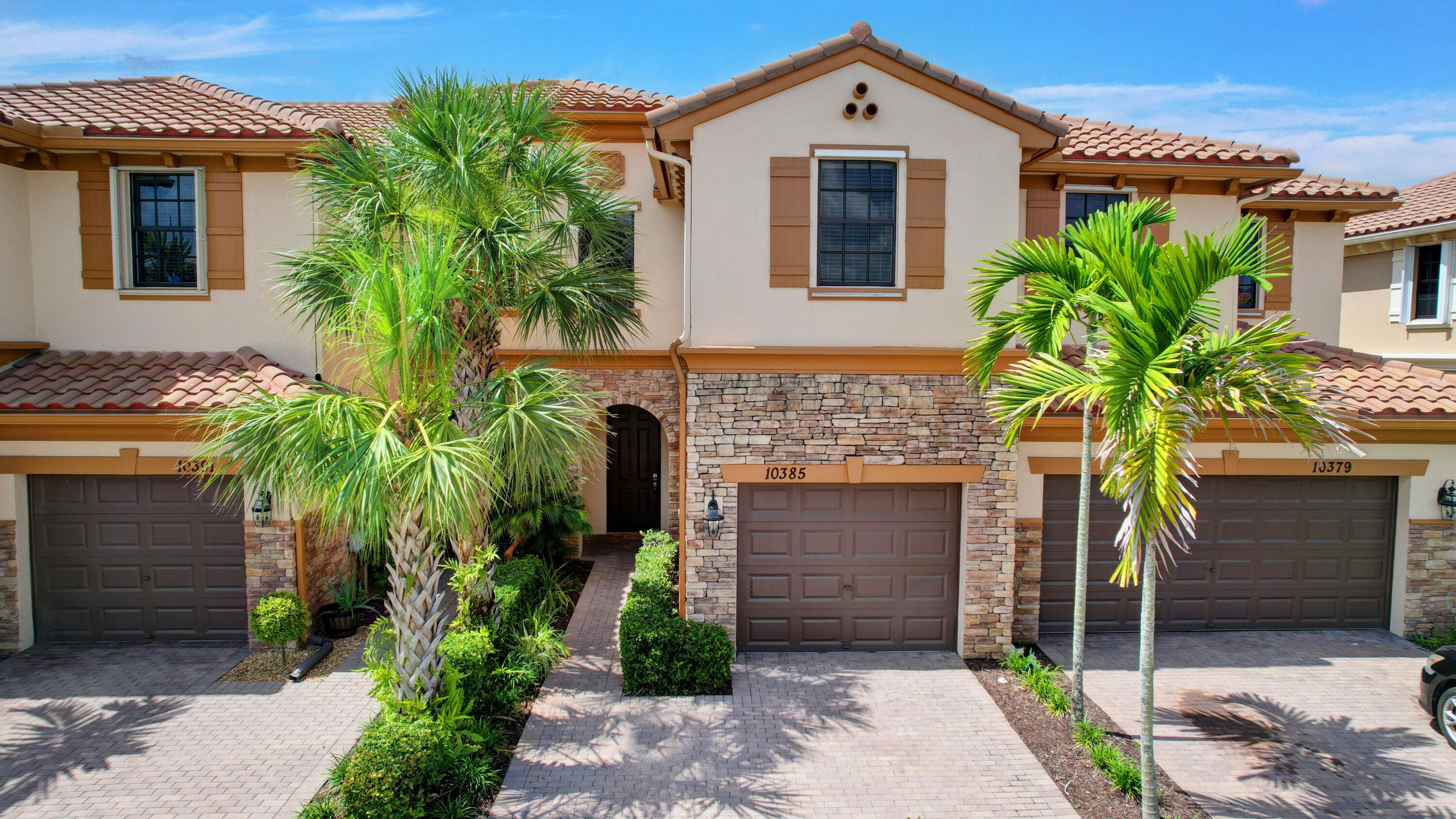 10385 Wellington Parc Drive, Wellington, FL 33449 — photo 6 of 53