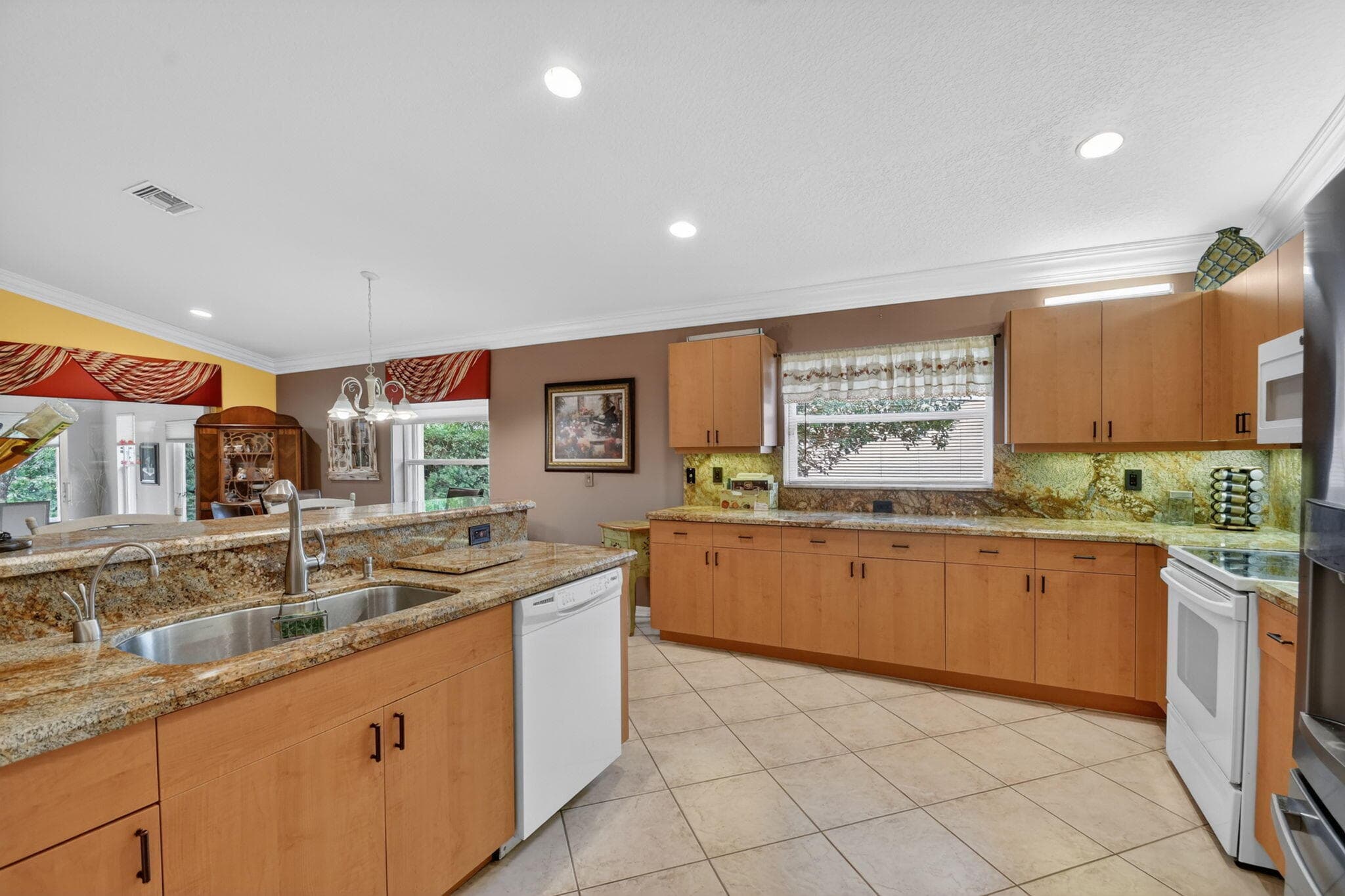 6544 Via Primo Street, Lake Worth, FL 33467 — photo 10 of 96