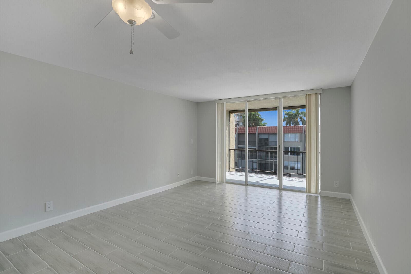 777 S Federal Highway 301e, Pompano Beach, FL 33062 — photo 13 of 36