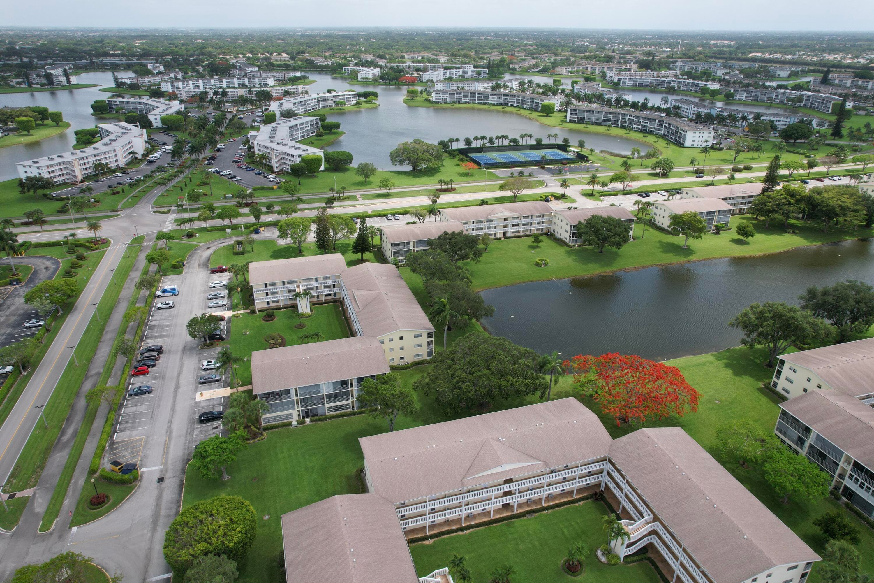 52 Dorset Drive B, Boca Raton, FL 33434 — photo 13 of 36