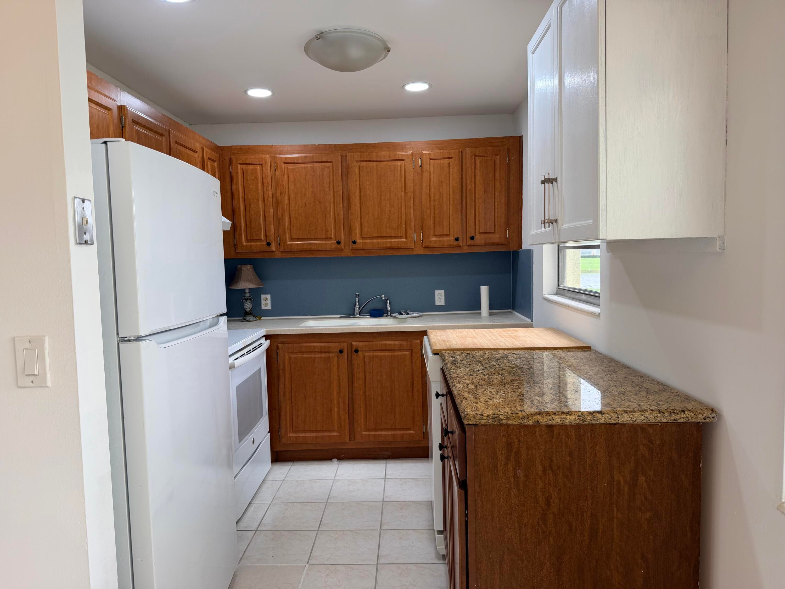 52 Dorset Drive B, Boca Raton, FL 33434 — photo 4 of 36