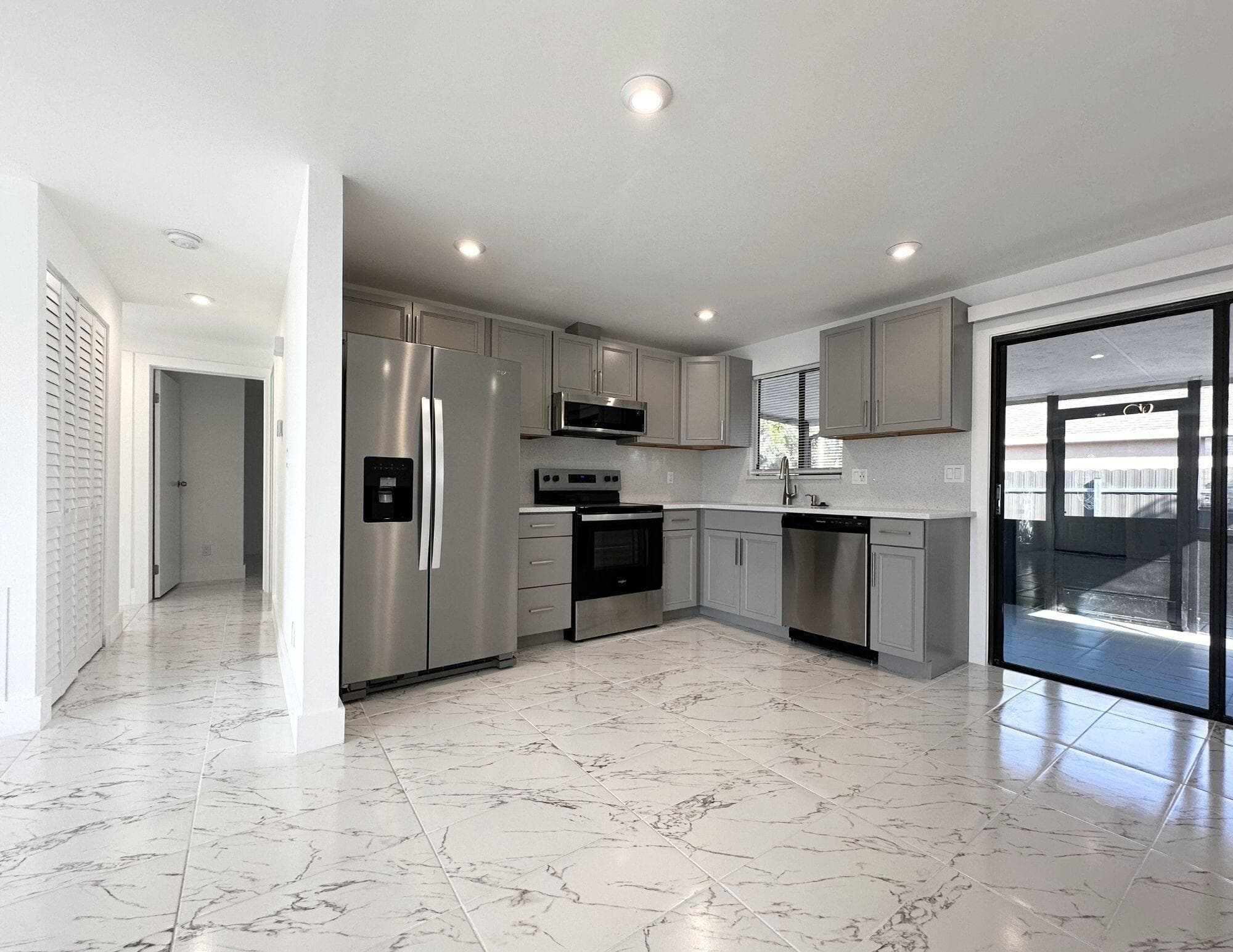 1049 Grandview Circle, Royal Palm Beach, FL 33411 — photo 18 of 44