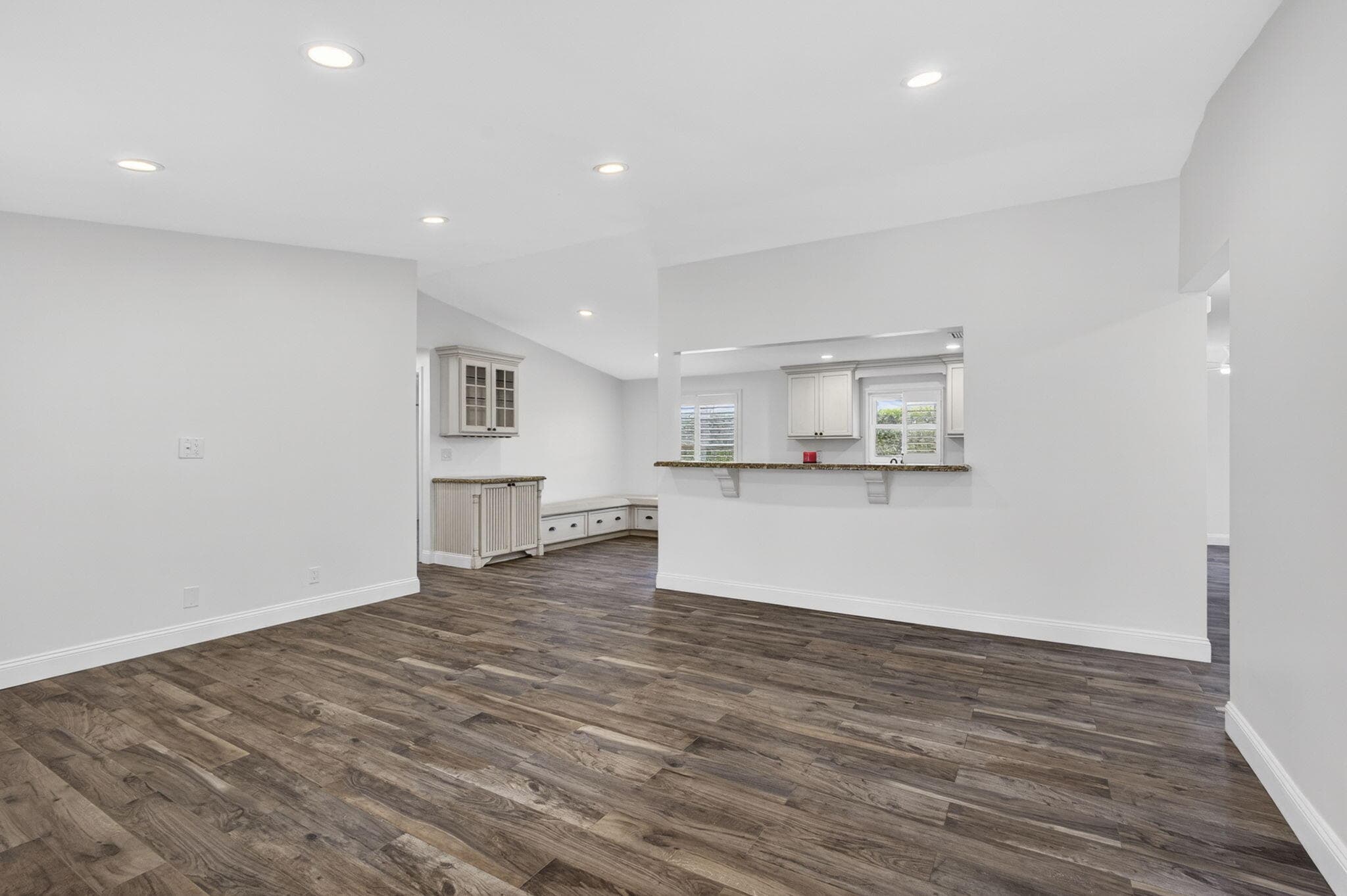8443 Elaine Drive, Boynton Beach, FL 33472 — photo 3 of 50