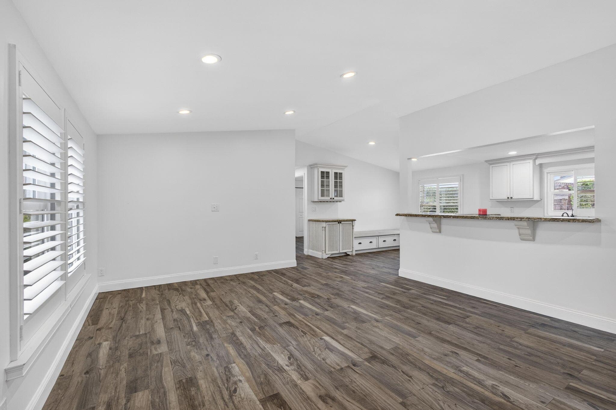 8443 Elaine Drive, Boynton Beach, FL 33472 — photo 4 of 50
