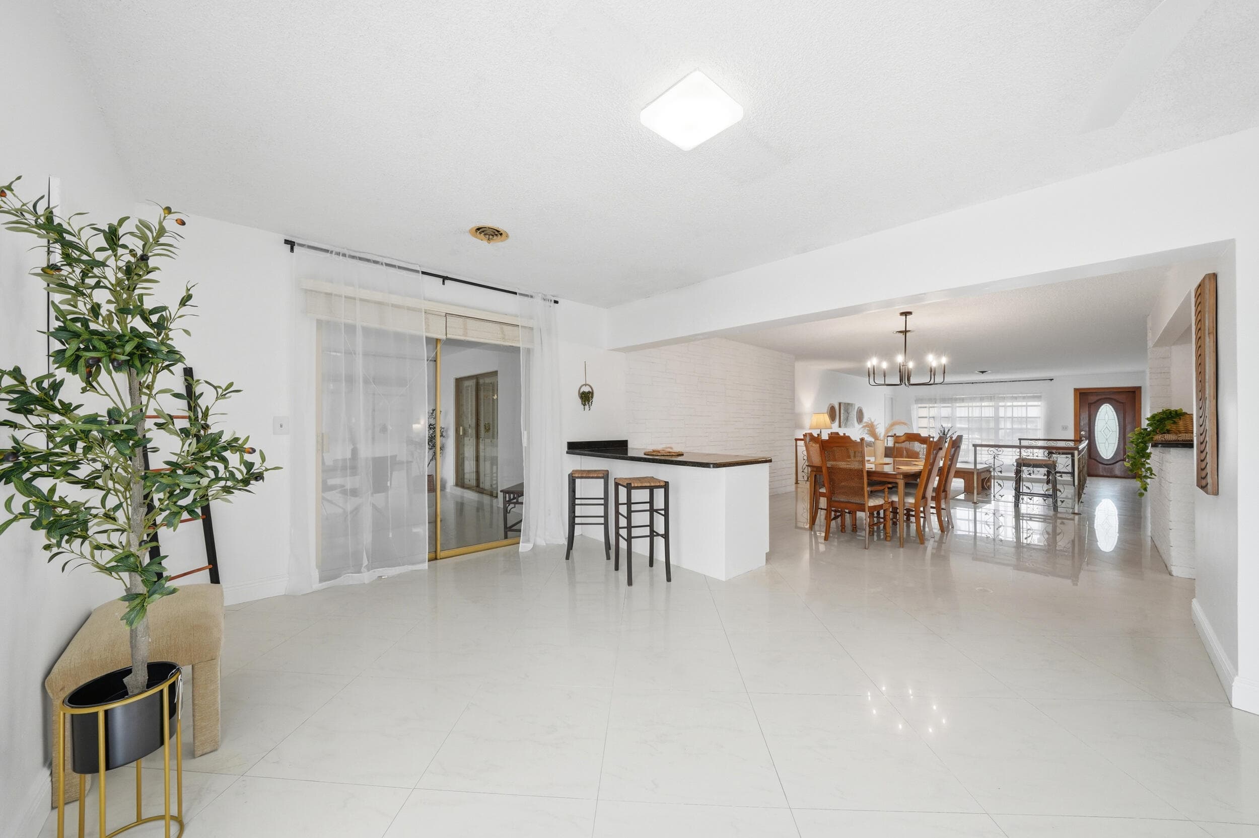5501 Monroe Street, Hollywood, FL 33021 — photo 20 of 31