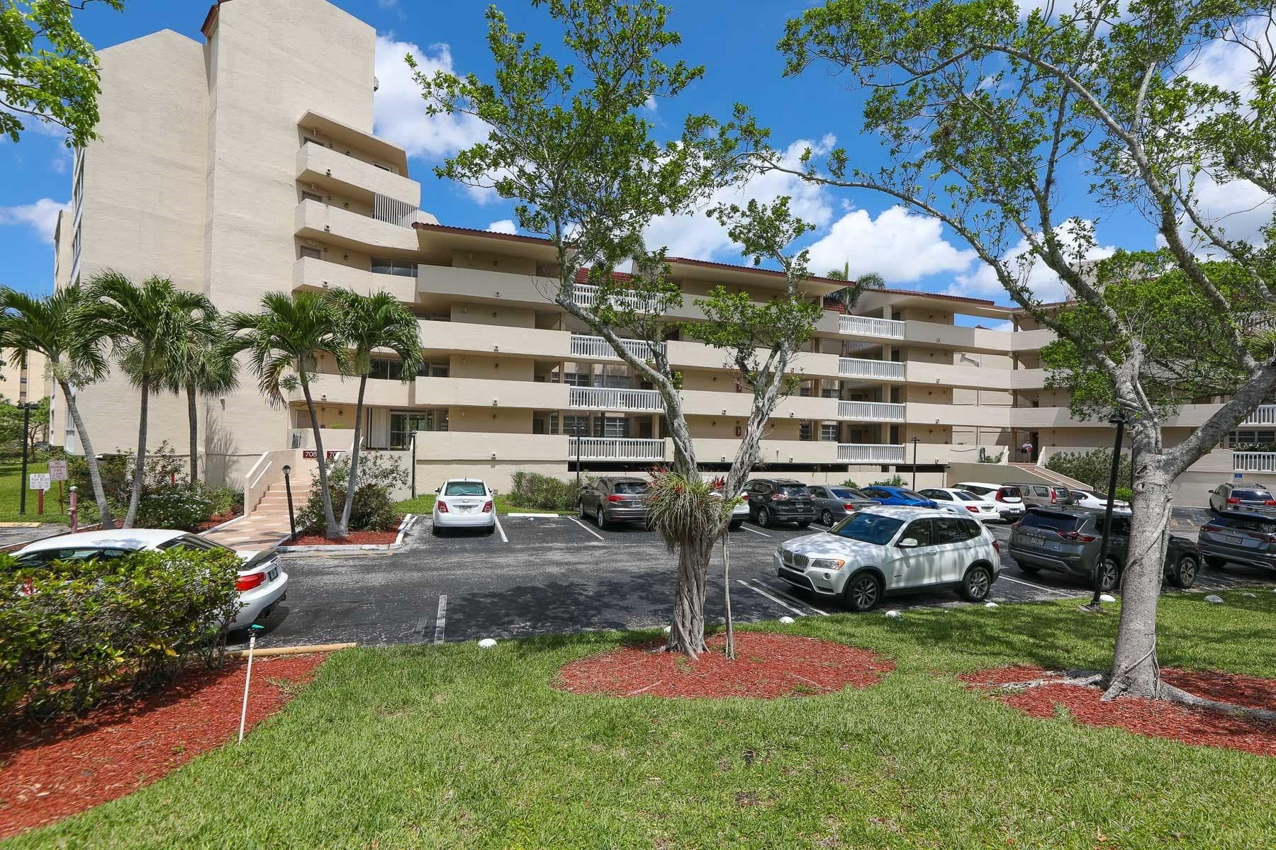 7081 Environ Boulevard 143, Lauderhill, FL 33319 — photo 3 of 48