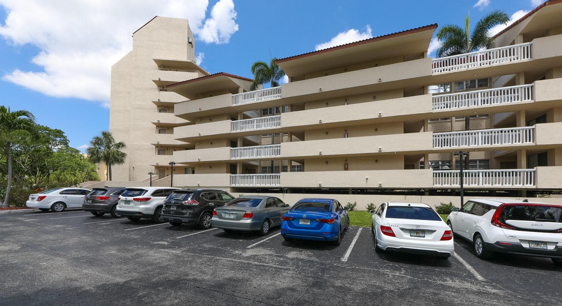 7081 Environ Boulevard 143, Lauderhill, FL 33319 — photo 4 of 48