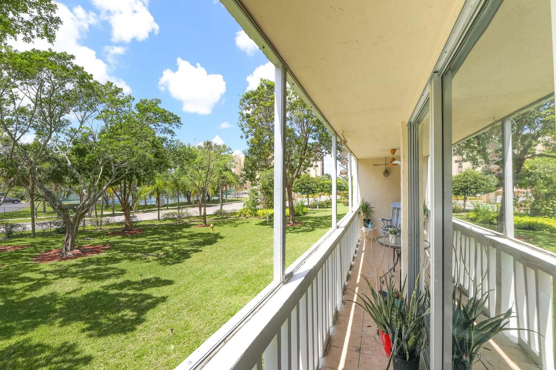 7081 Environ Boulevard 143, Lauderhill, FL 33319 — photo 28 of 48