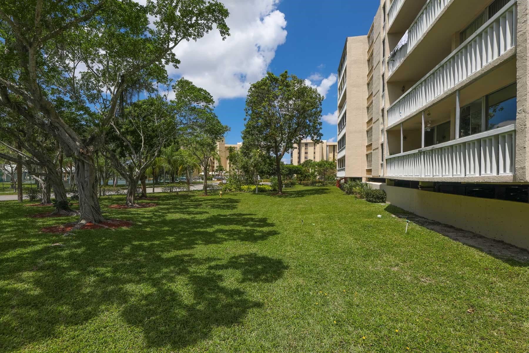 7081 Environ Boulevard 143, Lauderhill, FL 33319 — photo 31 of 48