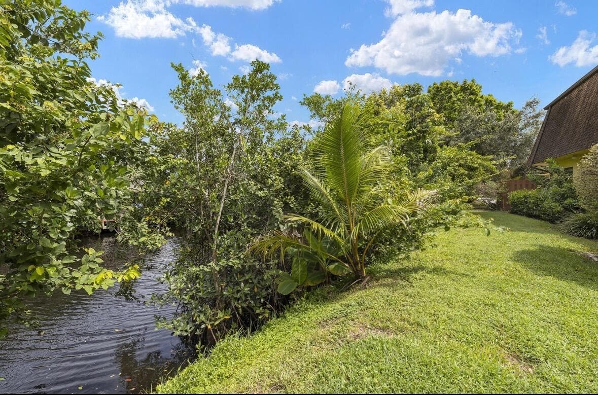 110 N Delaware Boulevard 15d, Jupiter, FL 33458 — photo 16 of 21