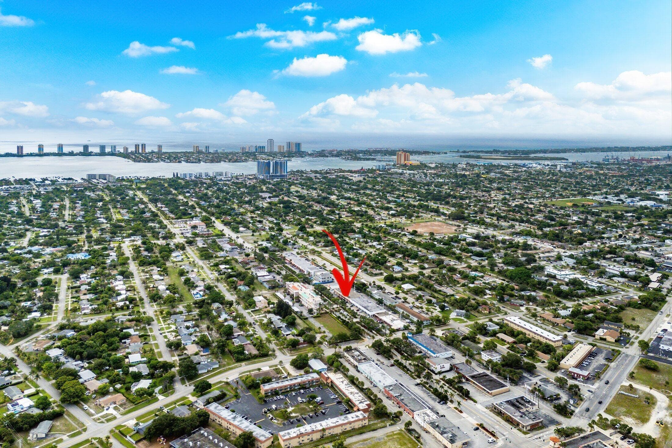 810 Park Avenue, Lake Park, FL 33403 — photo 11 of 20