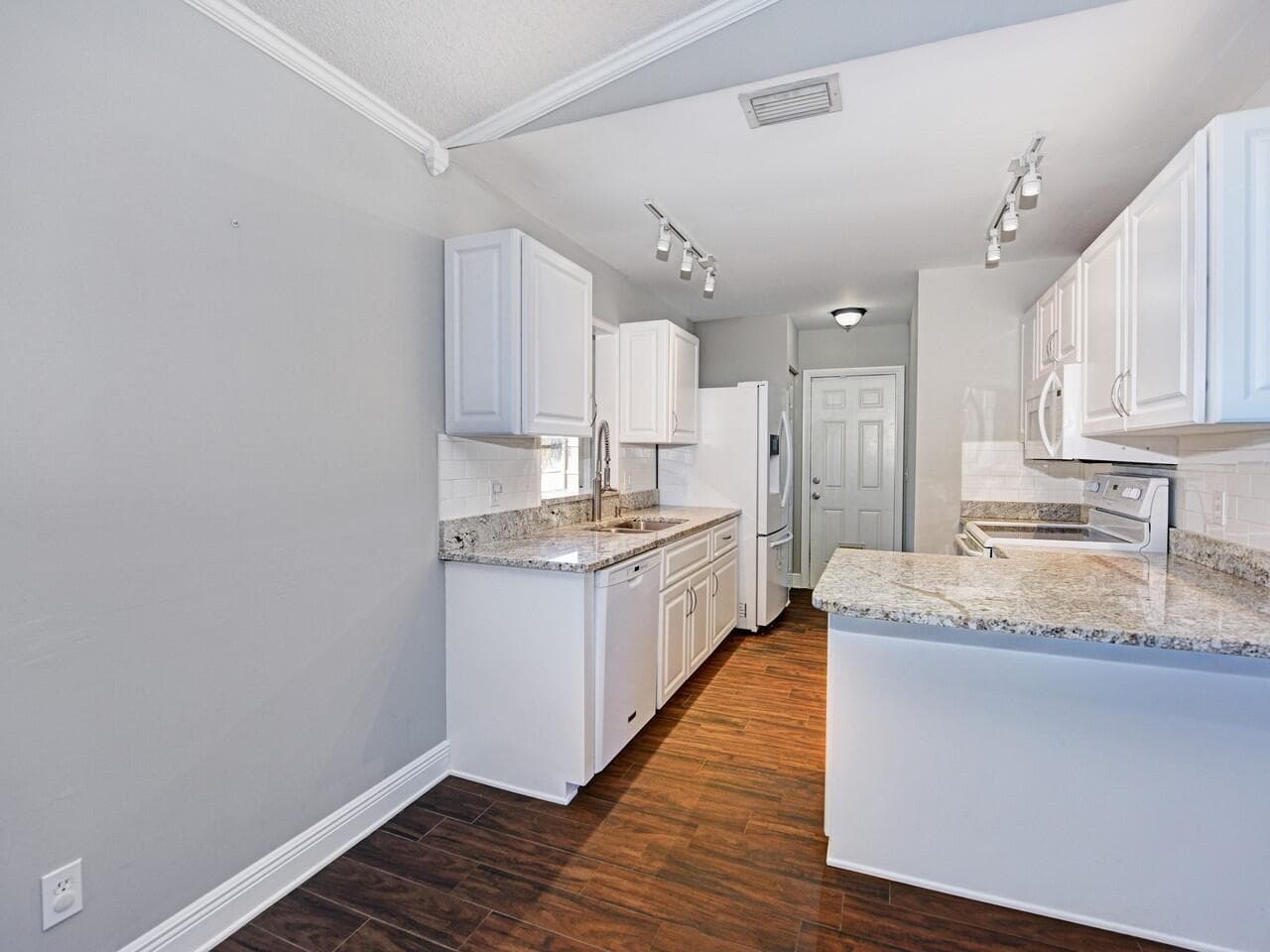 598 NE Maranta Terrado, Jensen Beach, FL 34957 — photo 6 of 22